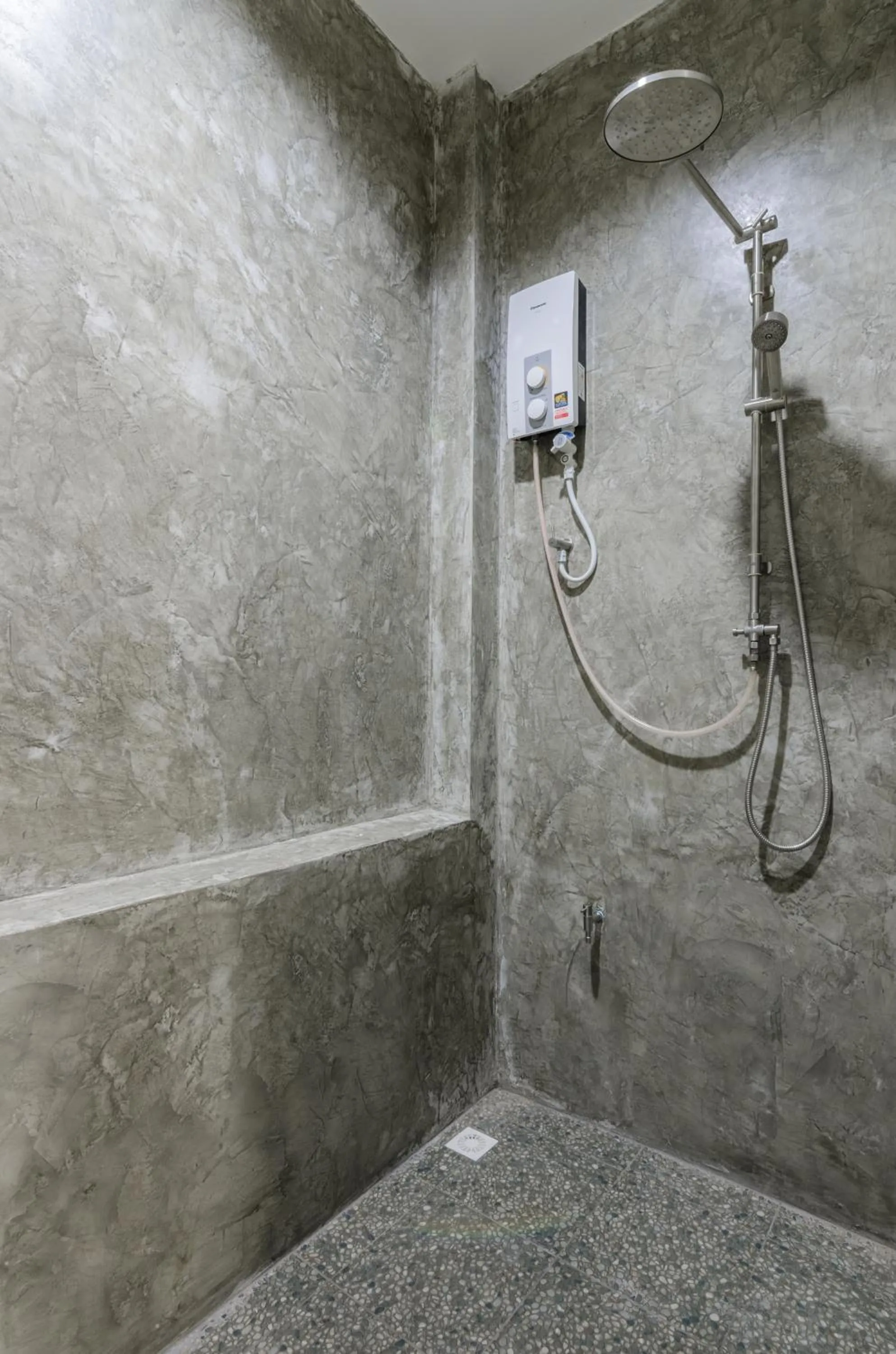 Shower in Golf Inn Resort