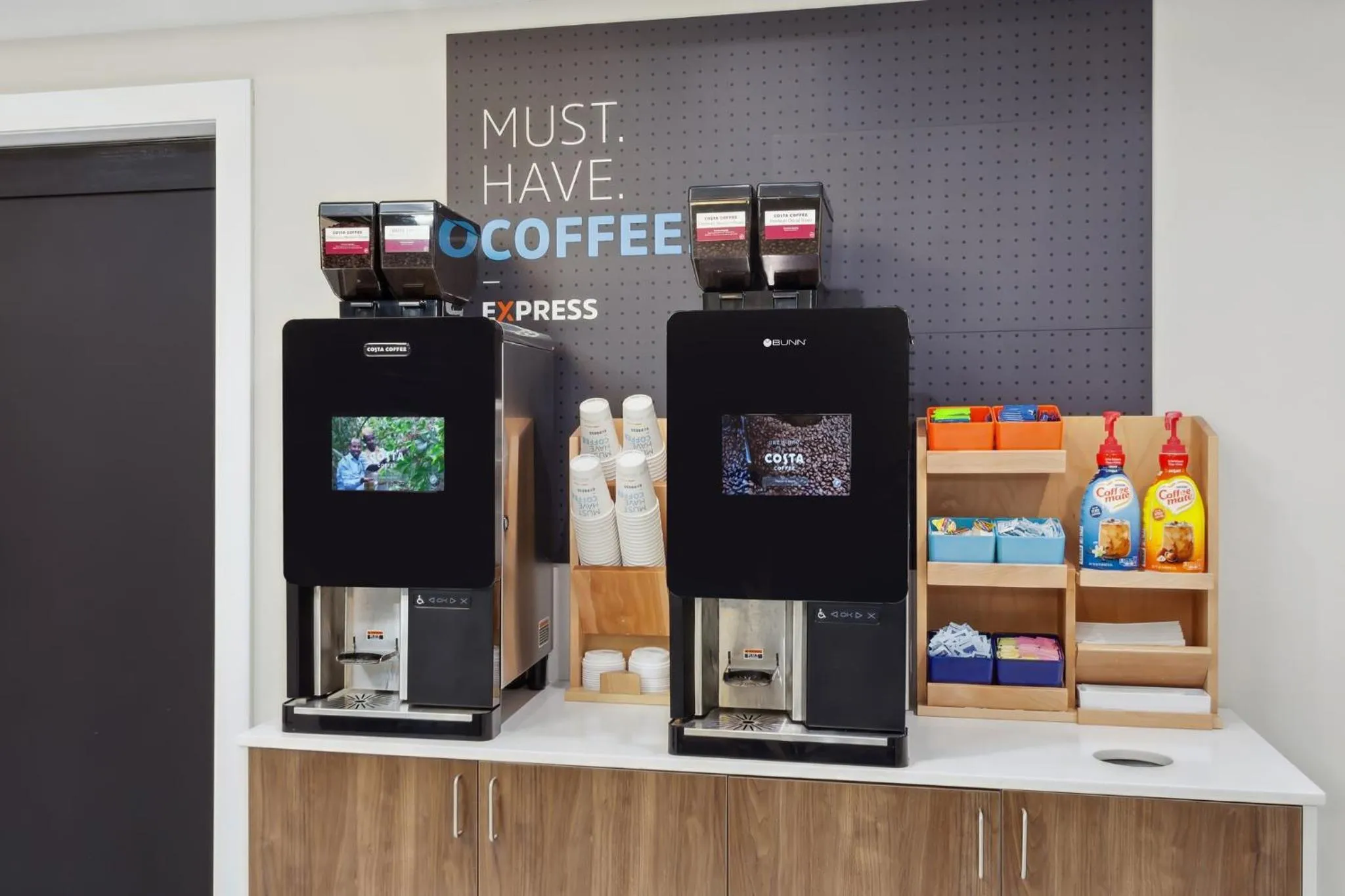 Breakfast in Holiday Inn Express Pekin - Peoria Area by IHG