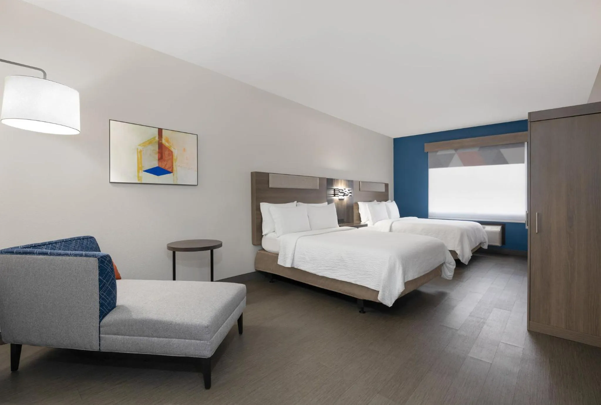 Photo of the whole room, Bed in Holiday Inn Express Hotel & Suites Kennesaw Northwest - Acworth by IHG