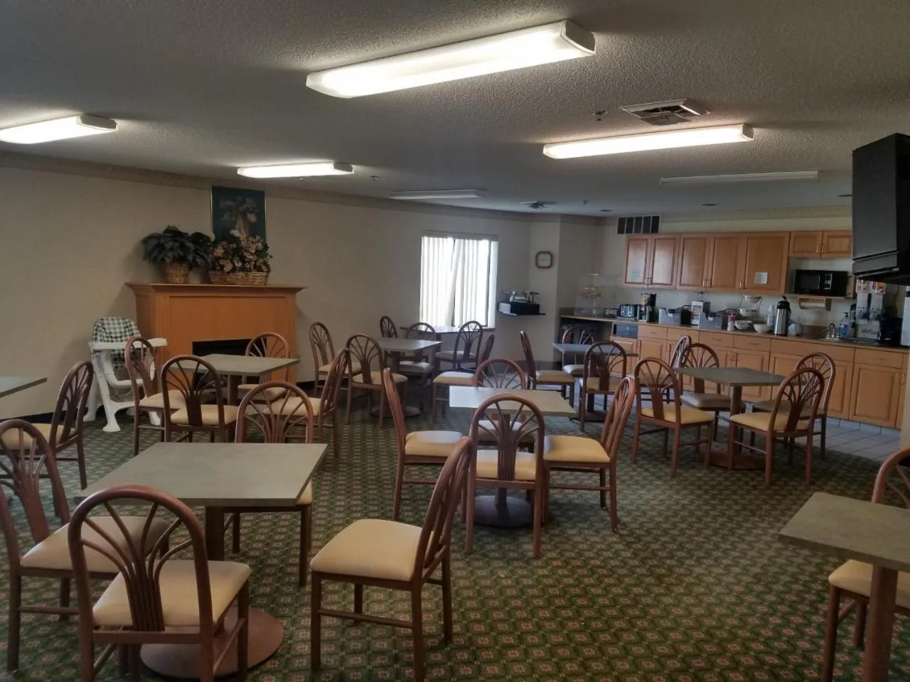 Syracuse Inn and Suites