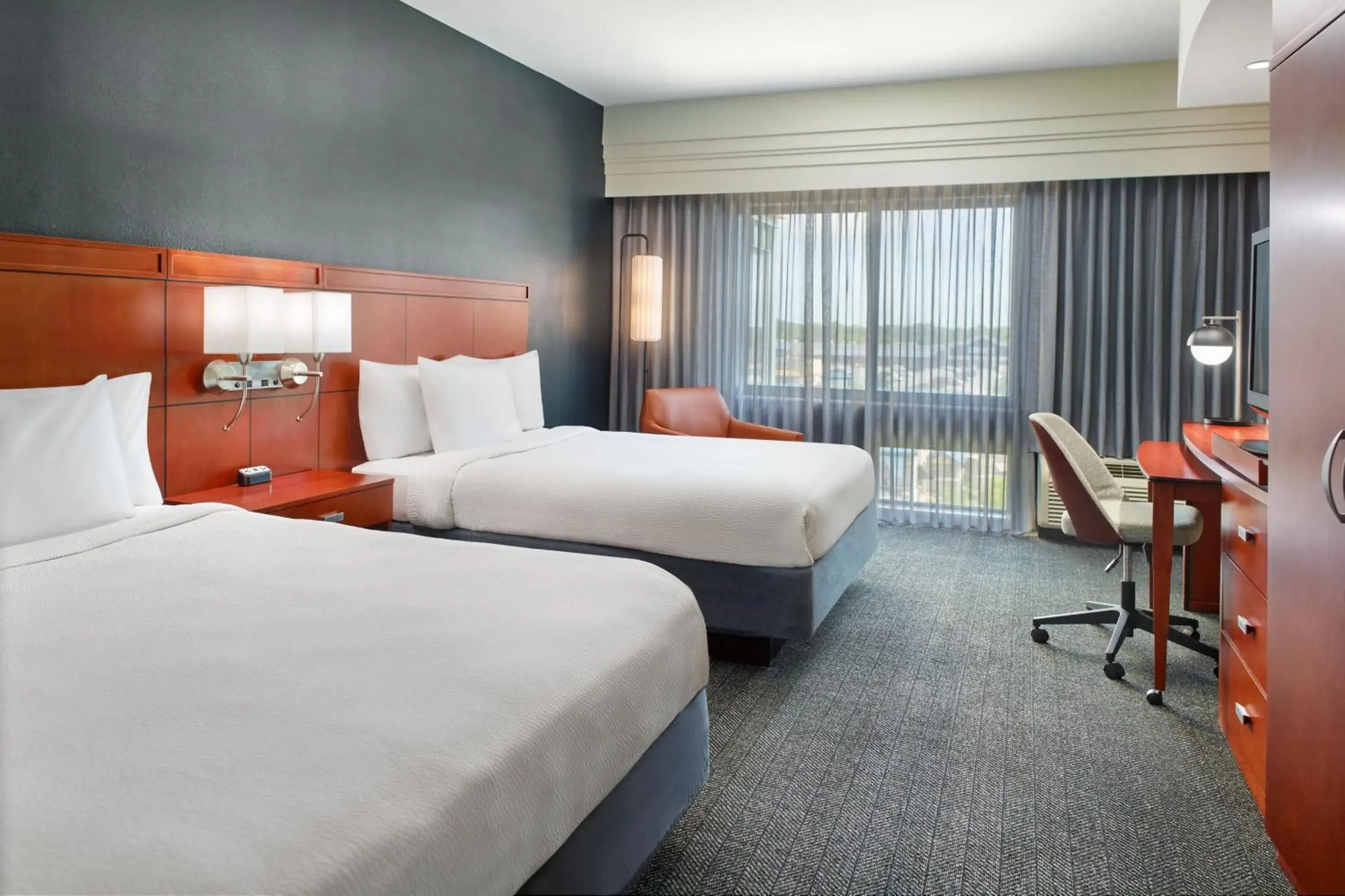 King Room with Sofa Bed - Hearing Accessible in Courtyard Warner Robins King Room with Sofa Bed - Hearing Accessible in Courtyard Warner Robins