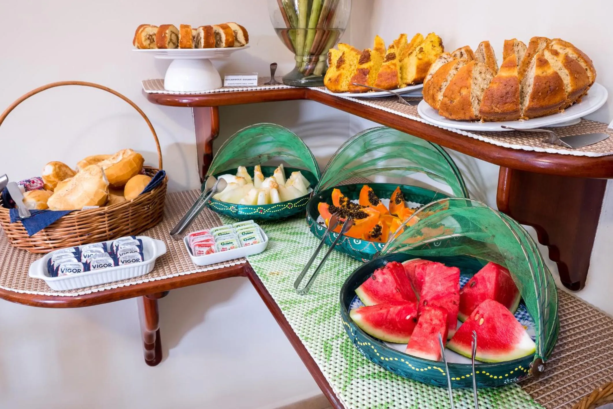 Buffet breakfast in Pousada Mar Azul