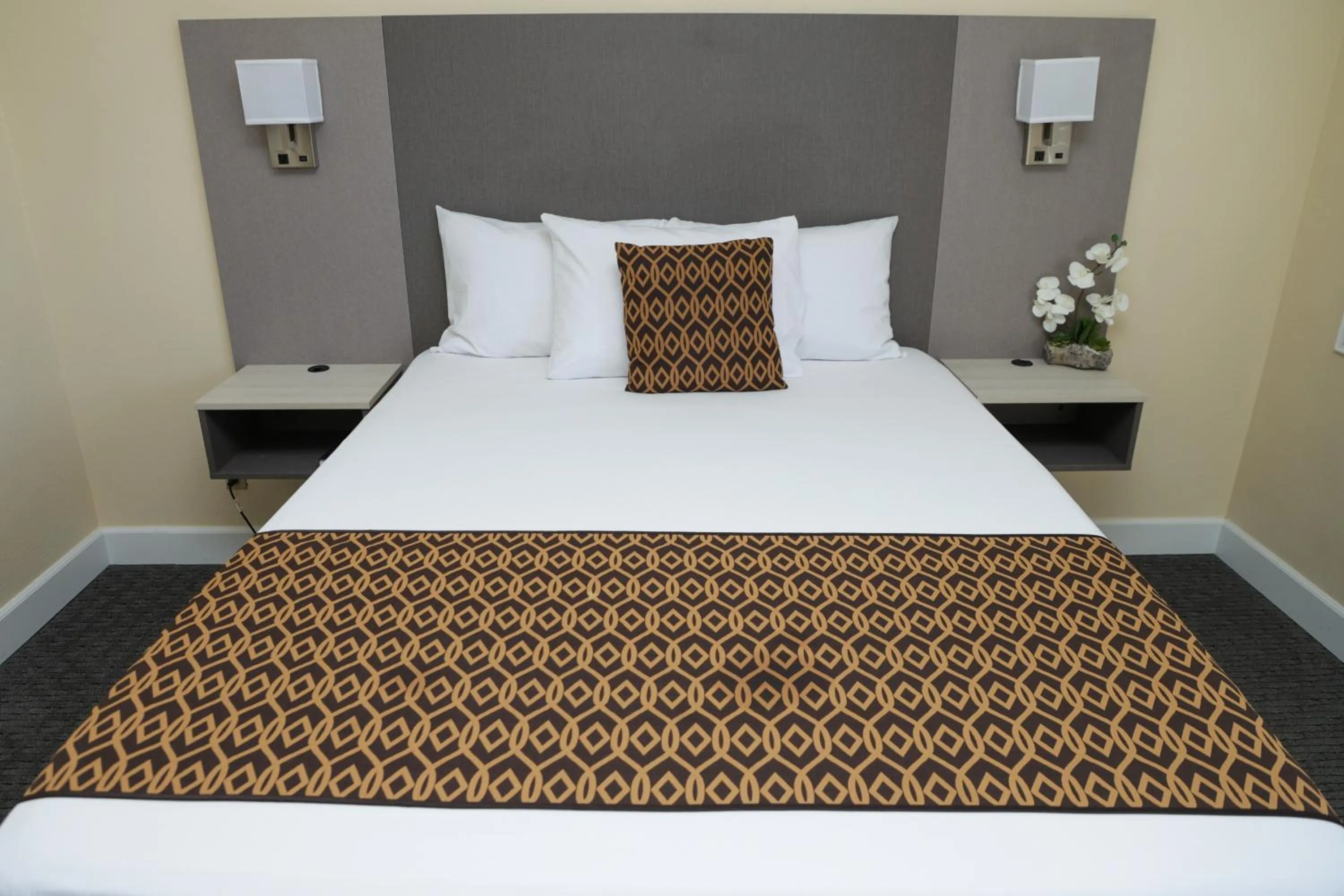 Bed in Silver Surf Motel