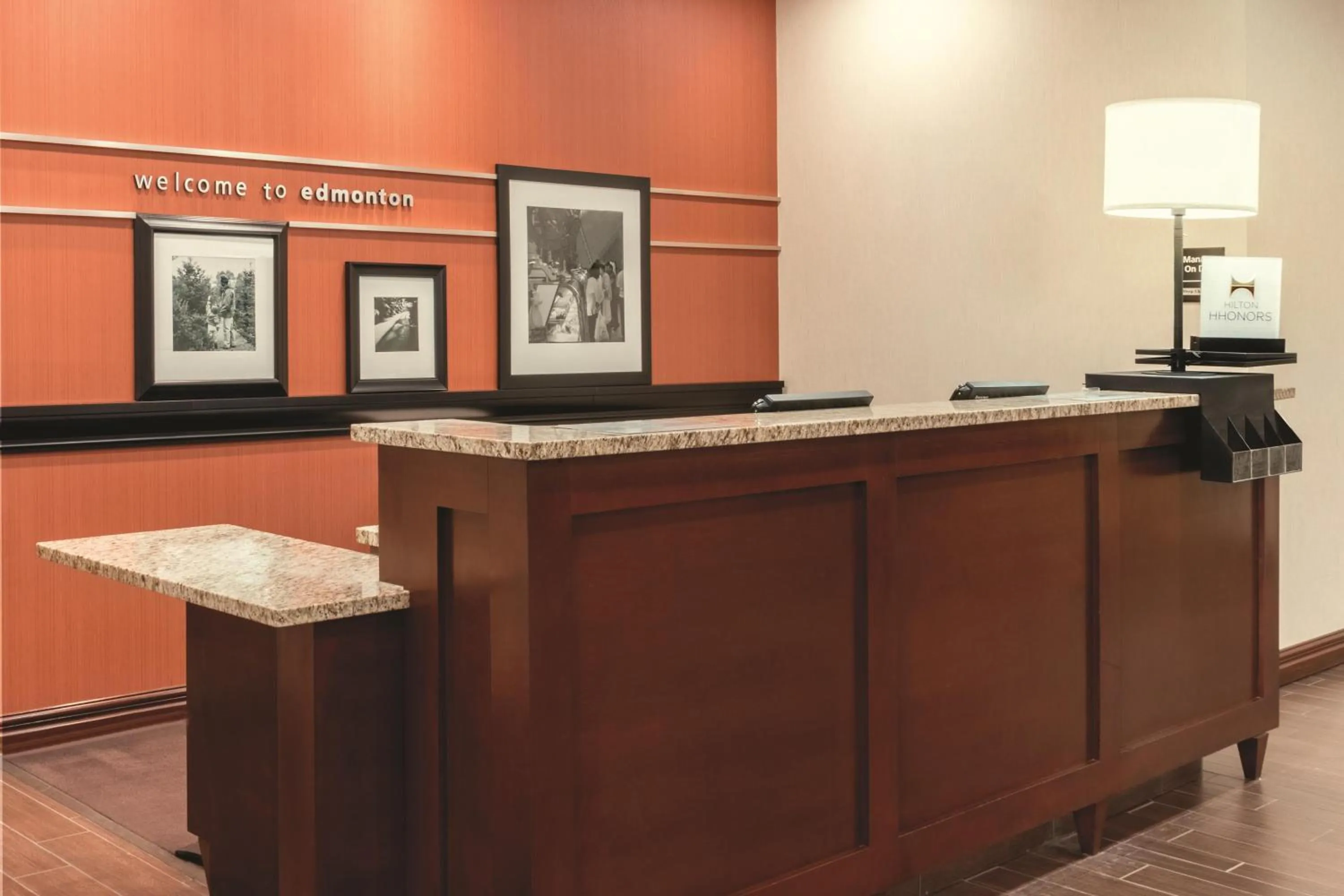 Lobby or reception in Hampton Inn by Hilton Edmonton South