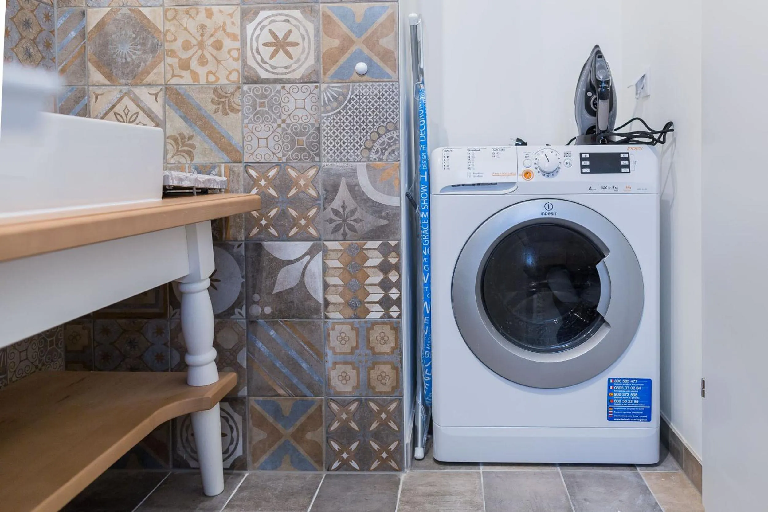 Bathroom in HOMEBOUND APARTMENTS Salzburg City II - contactless check-in