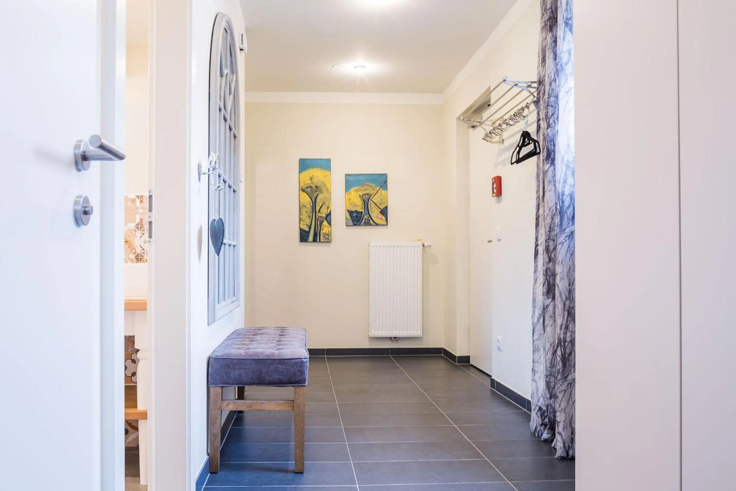 Photo of the whole room in HOMEBOUND APARTMENTS Salzburg City II - contactless check-in