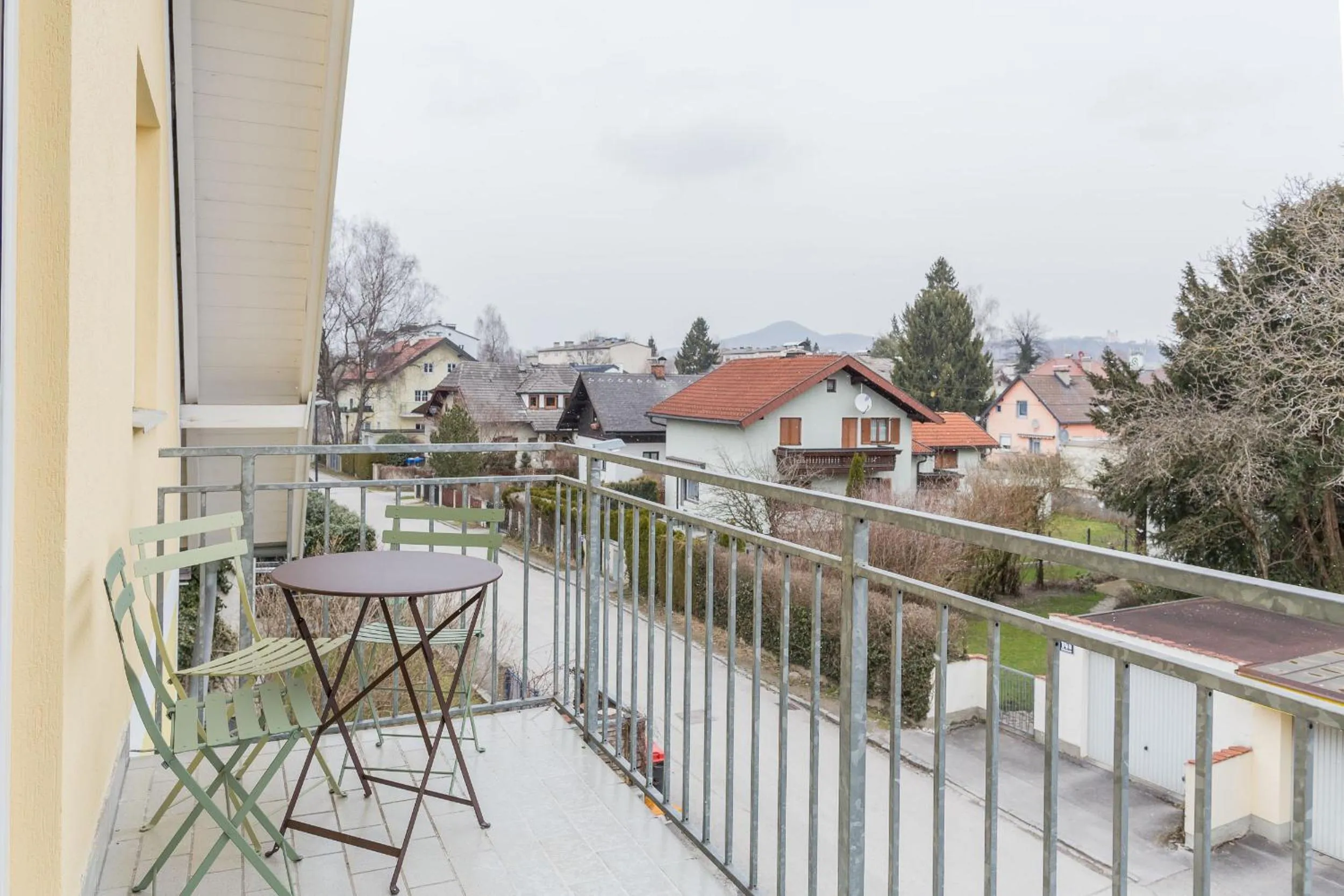Balcony/Terrace in HOMEBOUND APARTMENTS Salzburg City II - contactless check-in