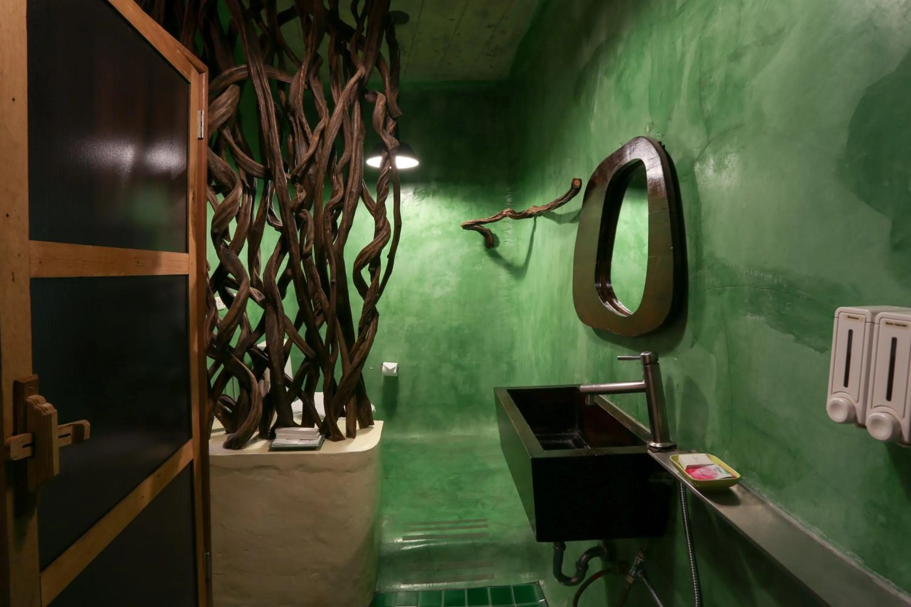 Bathroom in Mo rooms