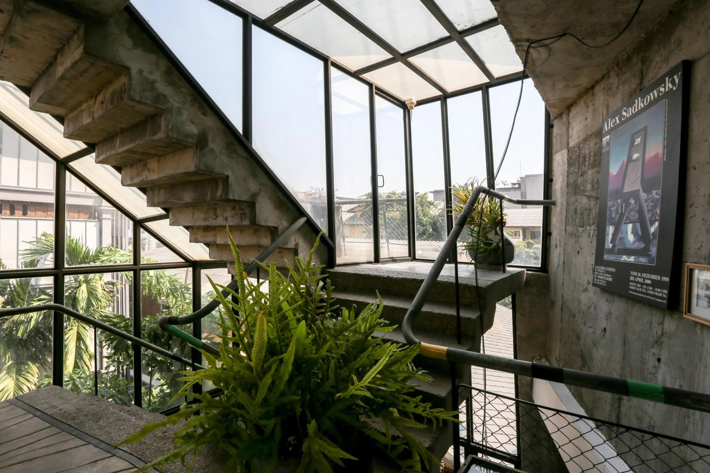 Property building in Mo rooms