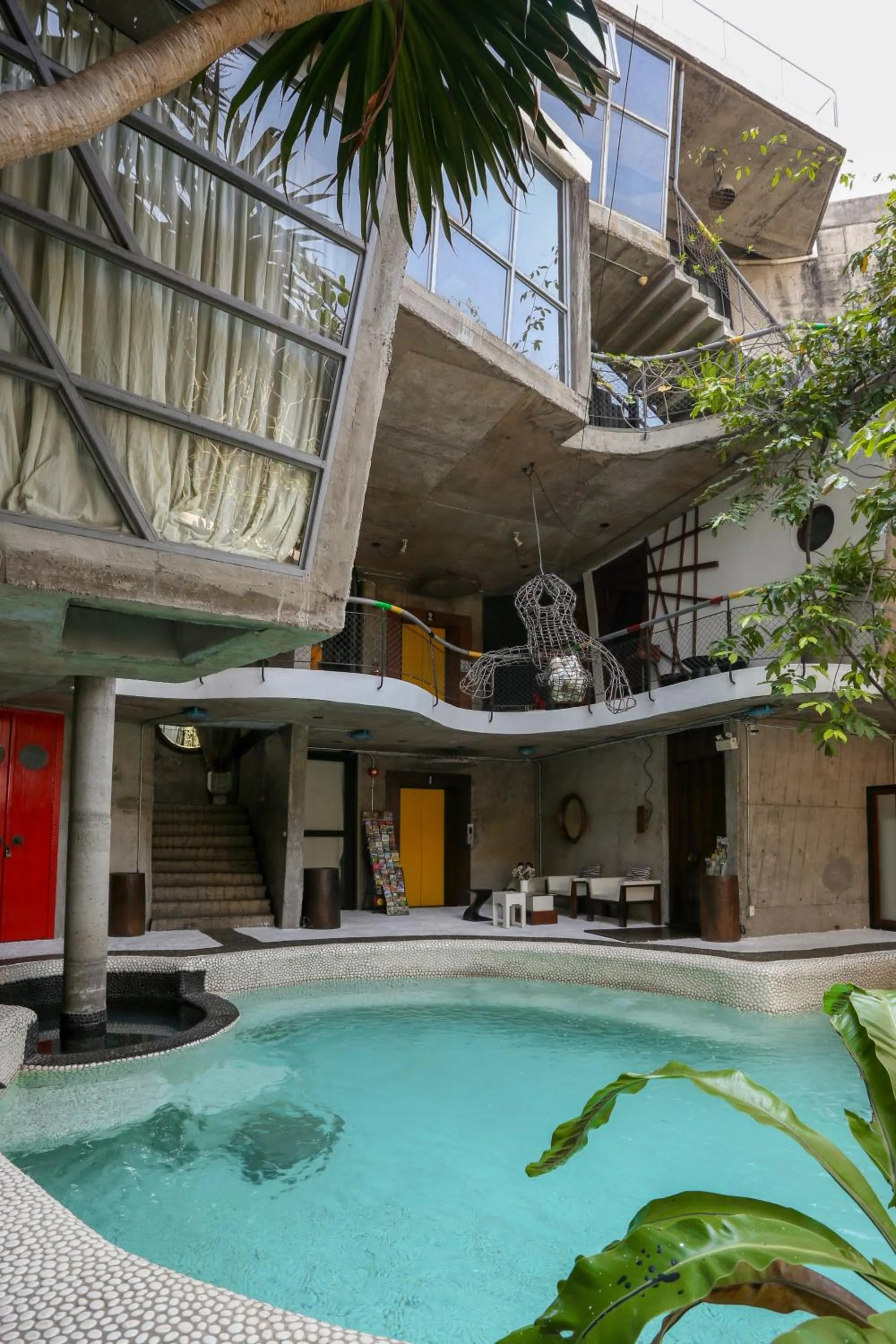 Property building in Mo rooms