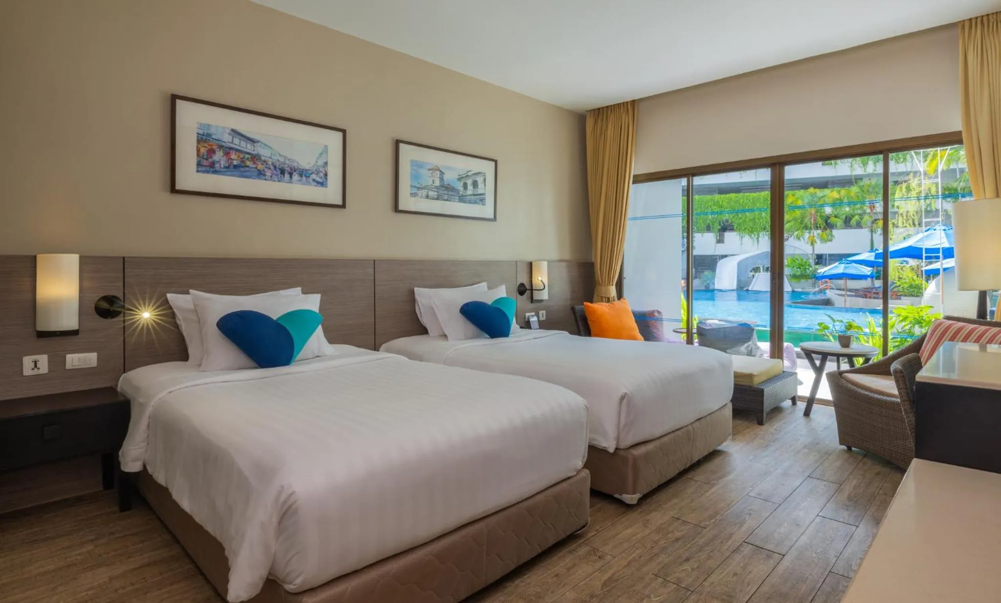 Bed in Deevana Plaza Phuket - SHA Extra Plus