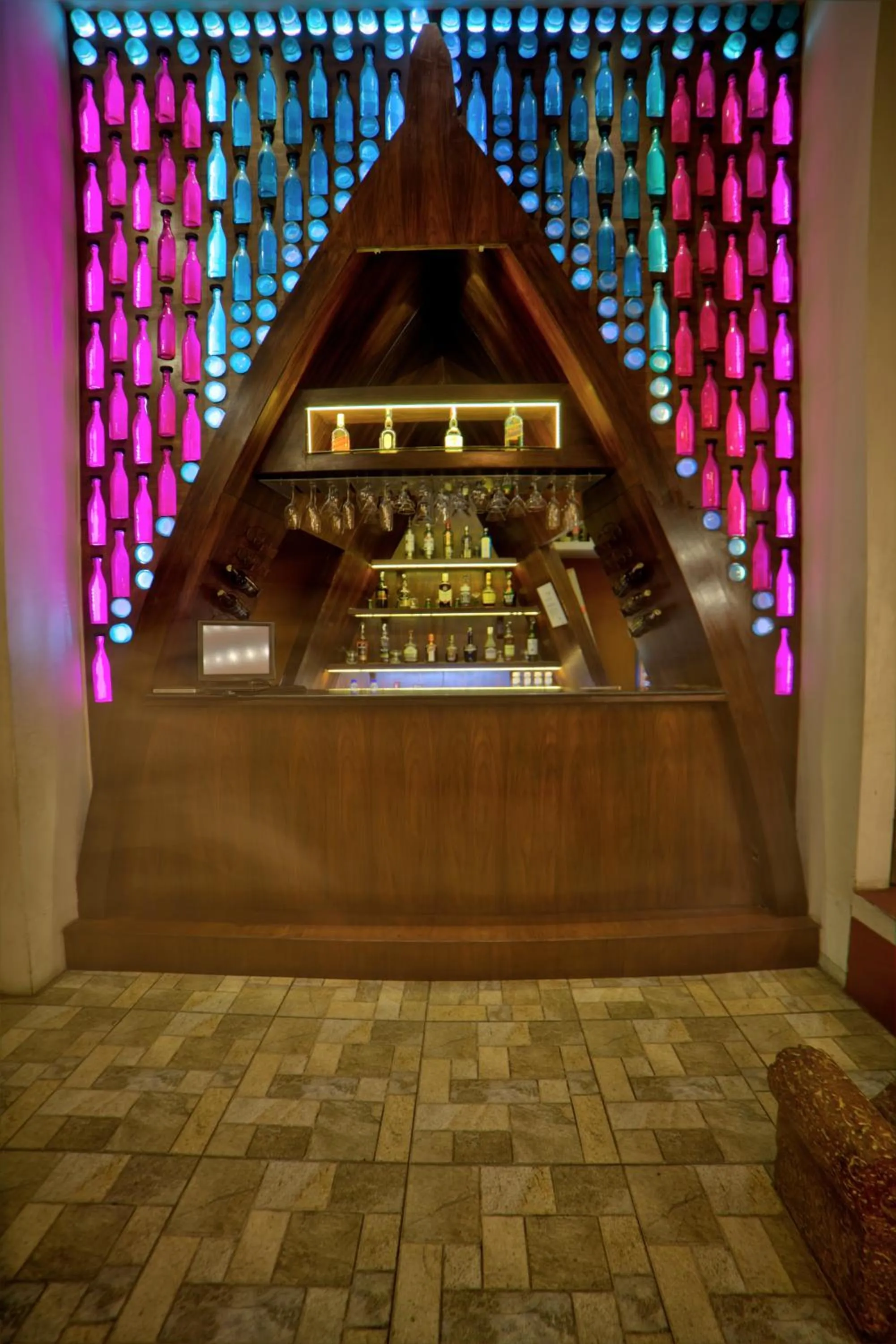 Lounge or bar in Goldfinch Hotel Bangalore