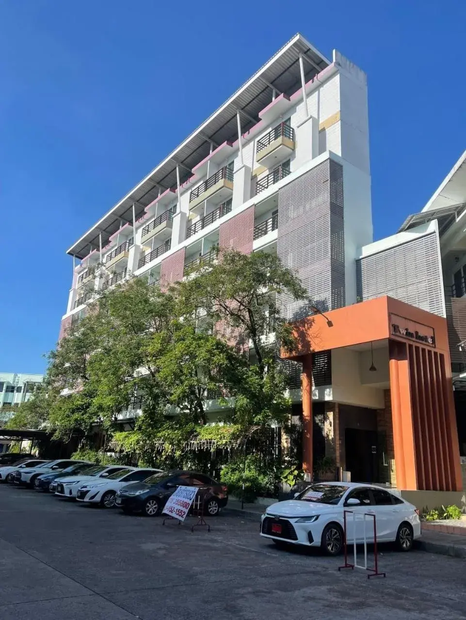 Twin Hotel Twin Hotel