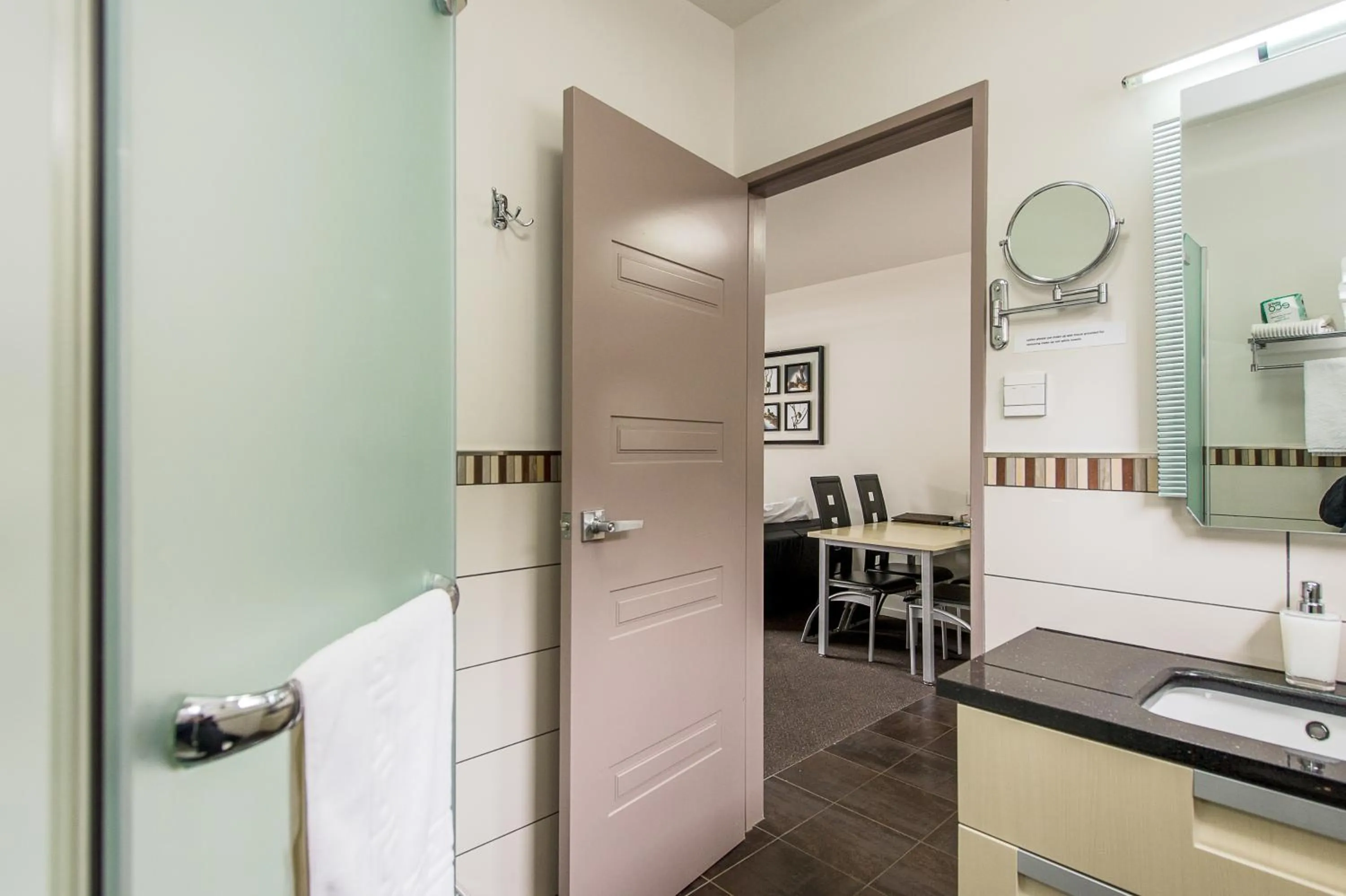 Bathroom in 151 On London Motel & Conference Centre