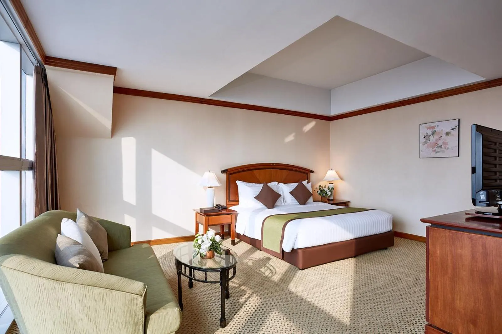 Photo of the whole room, Bed in Baiyoke Sky Hotel