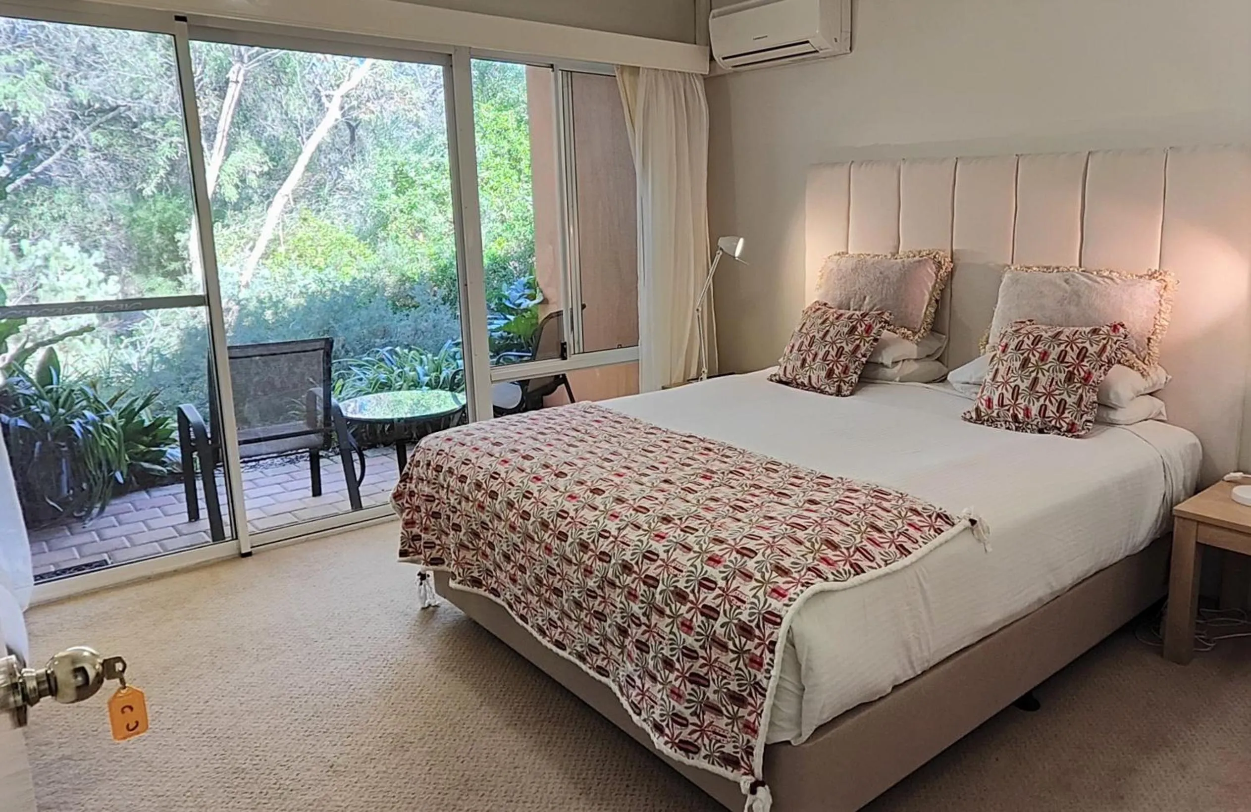 Bedroom, Bed in Margaret River Bed & Breakfast