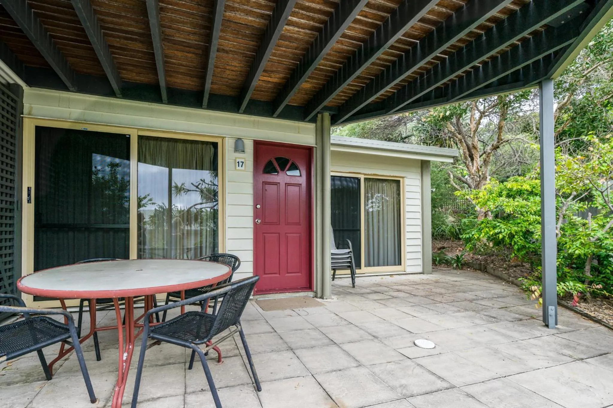 Patio in Pandanus Palms Holiday Resort