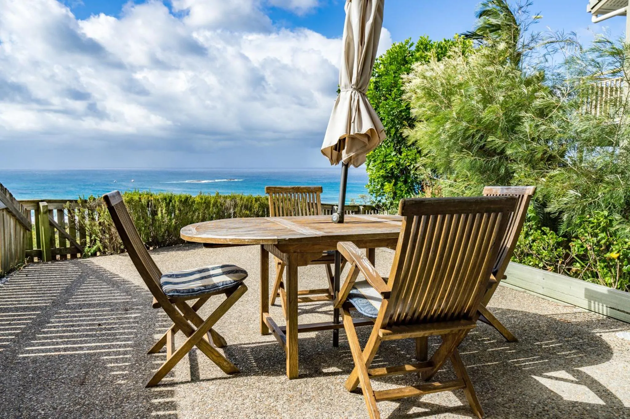 Patio in Pandanus Palms Holiday Resort