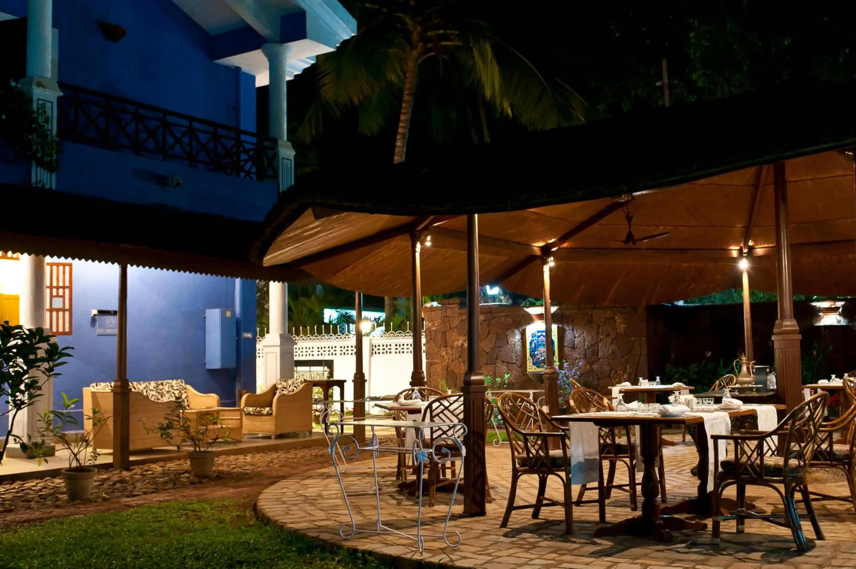 Restaurant/places to eat in Presa di Goa - Managed by Smith and Appy