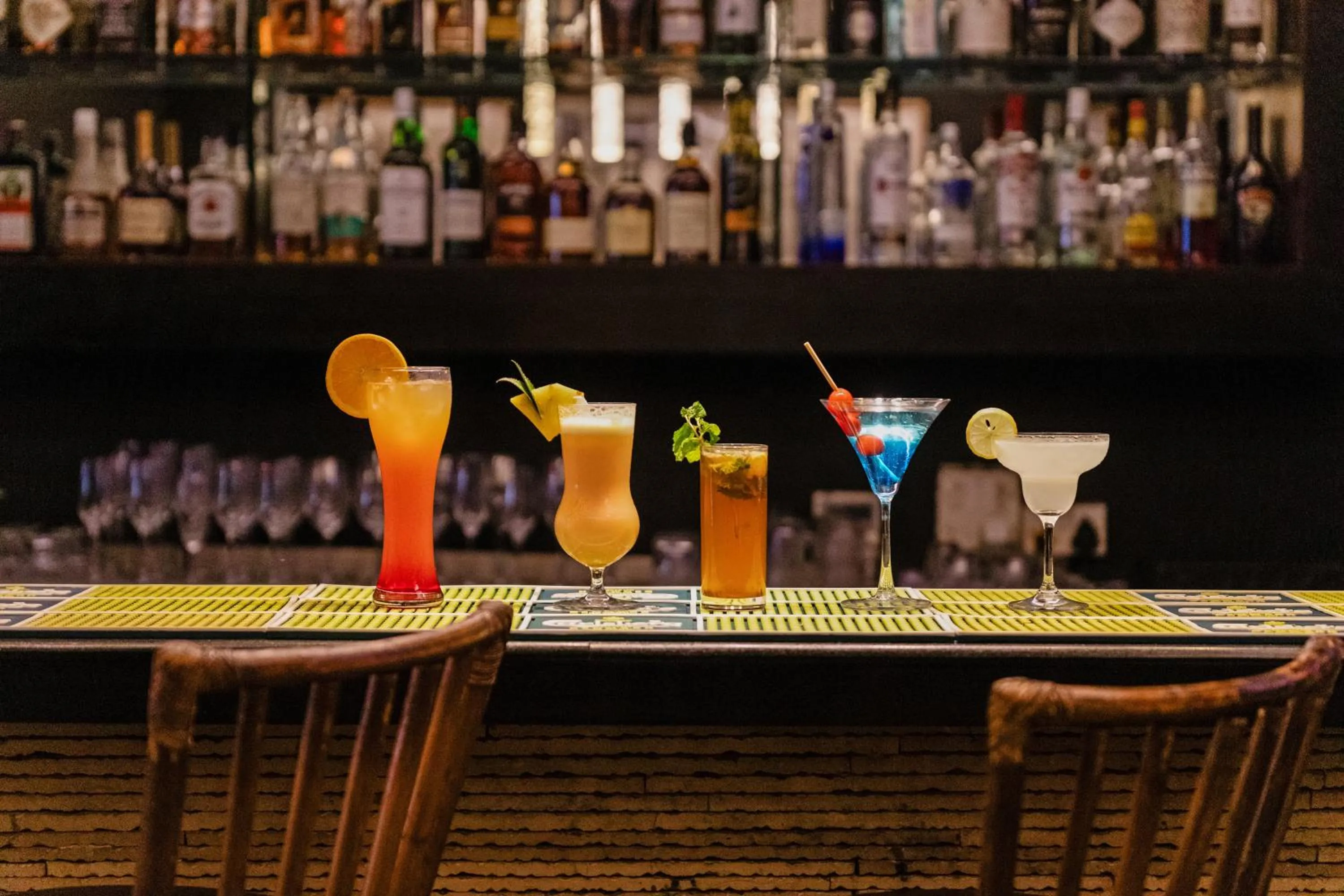 Lounge or bar in Whispering Palms Beach Resort