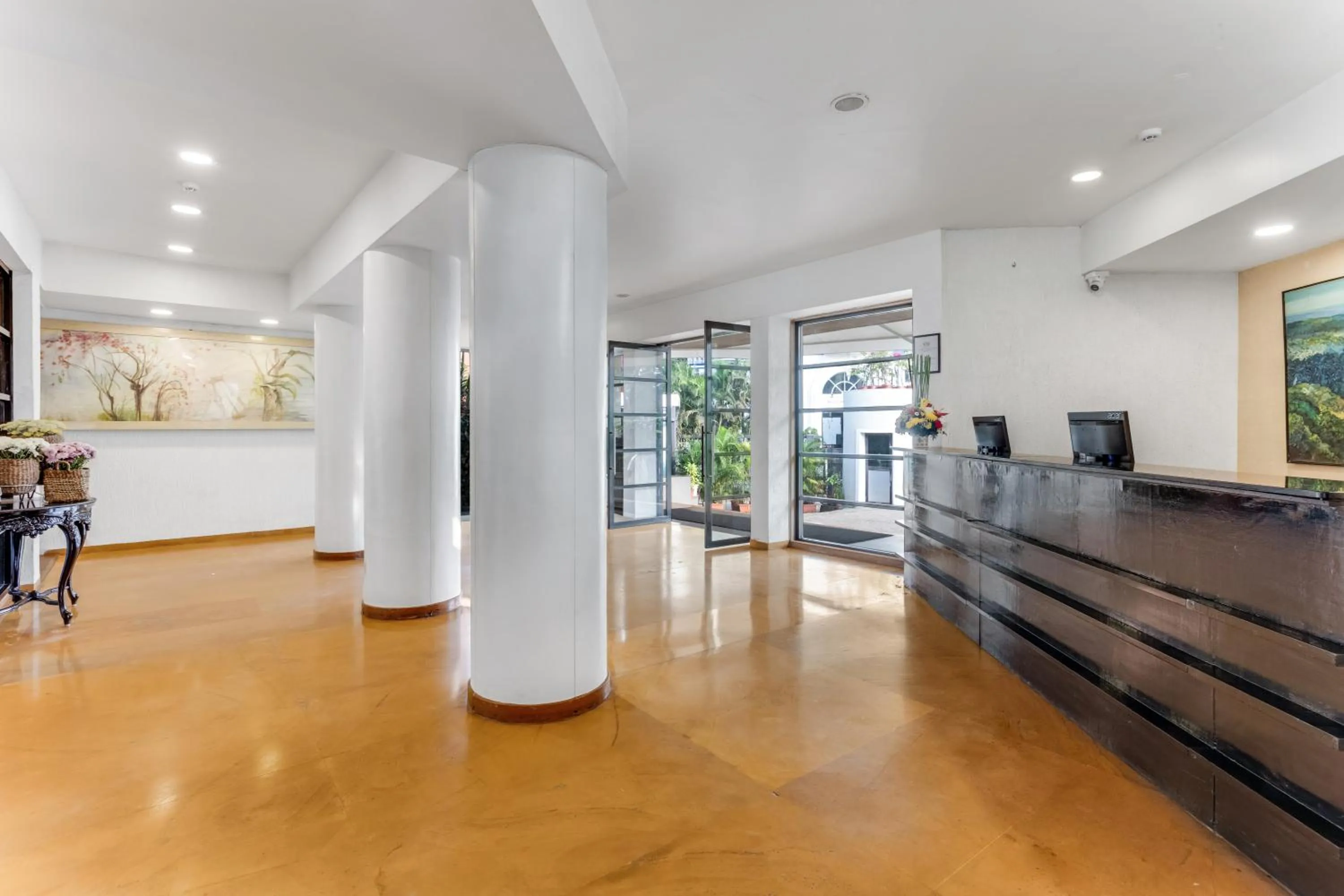 Facade/entrance in Whispering Palms Beach Resort