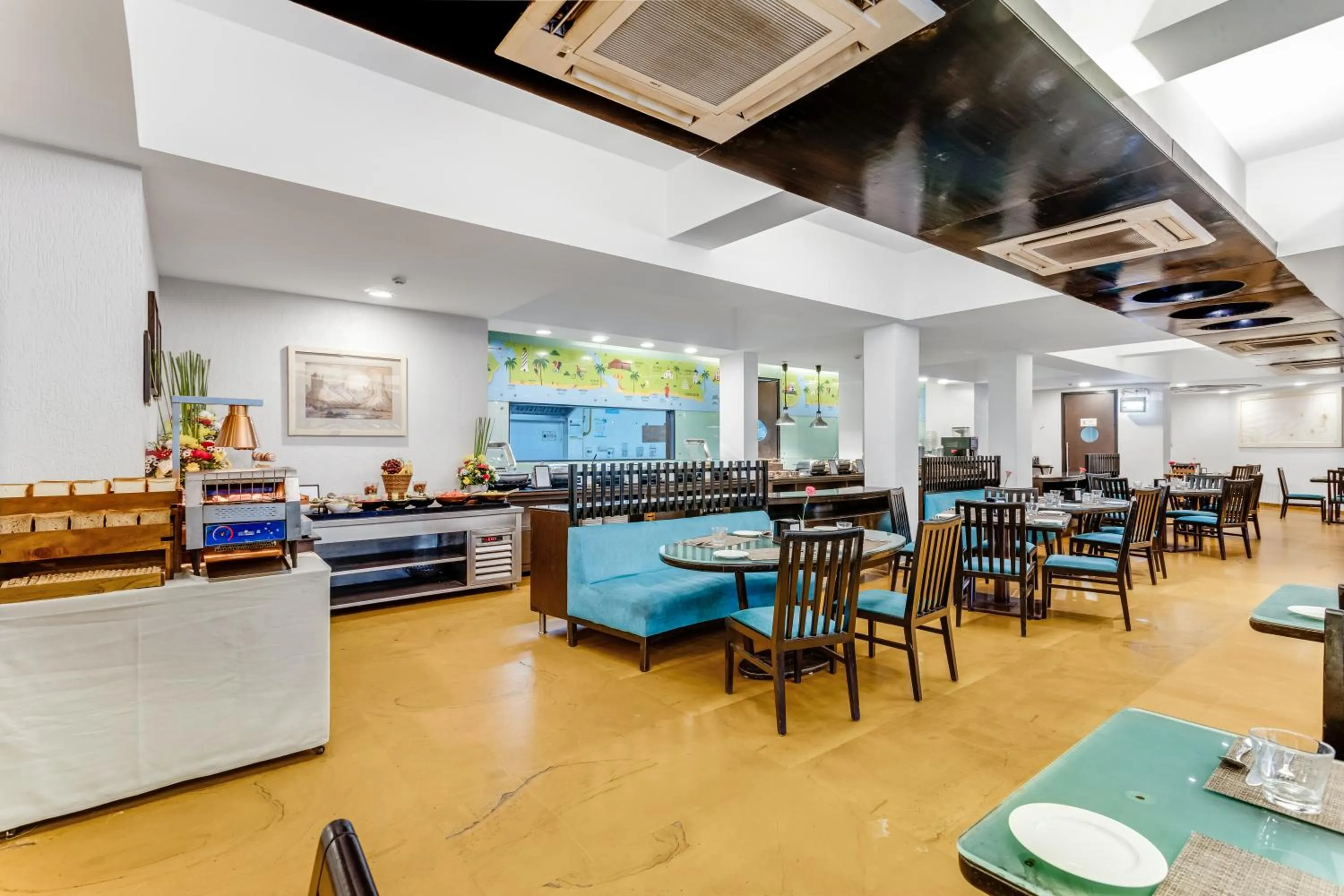 Restaurant/places to eat in Whispering Palms Beach Resort