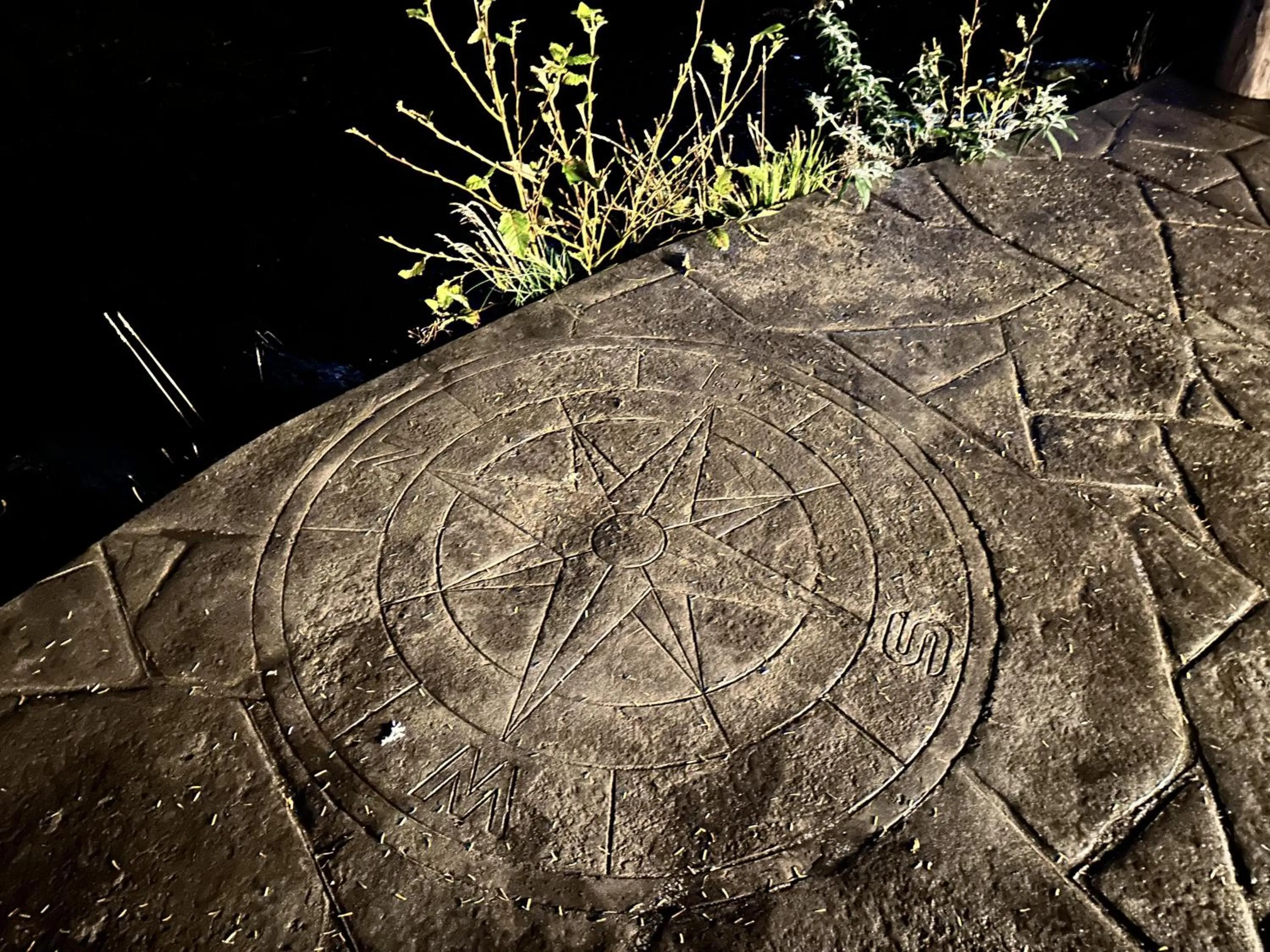 Property building in Beautiful Oceanfront Cabin With Hot Tub! - Gww