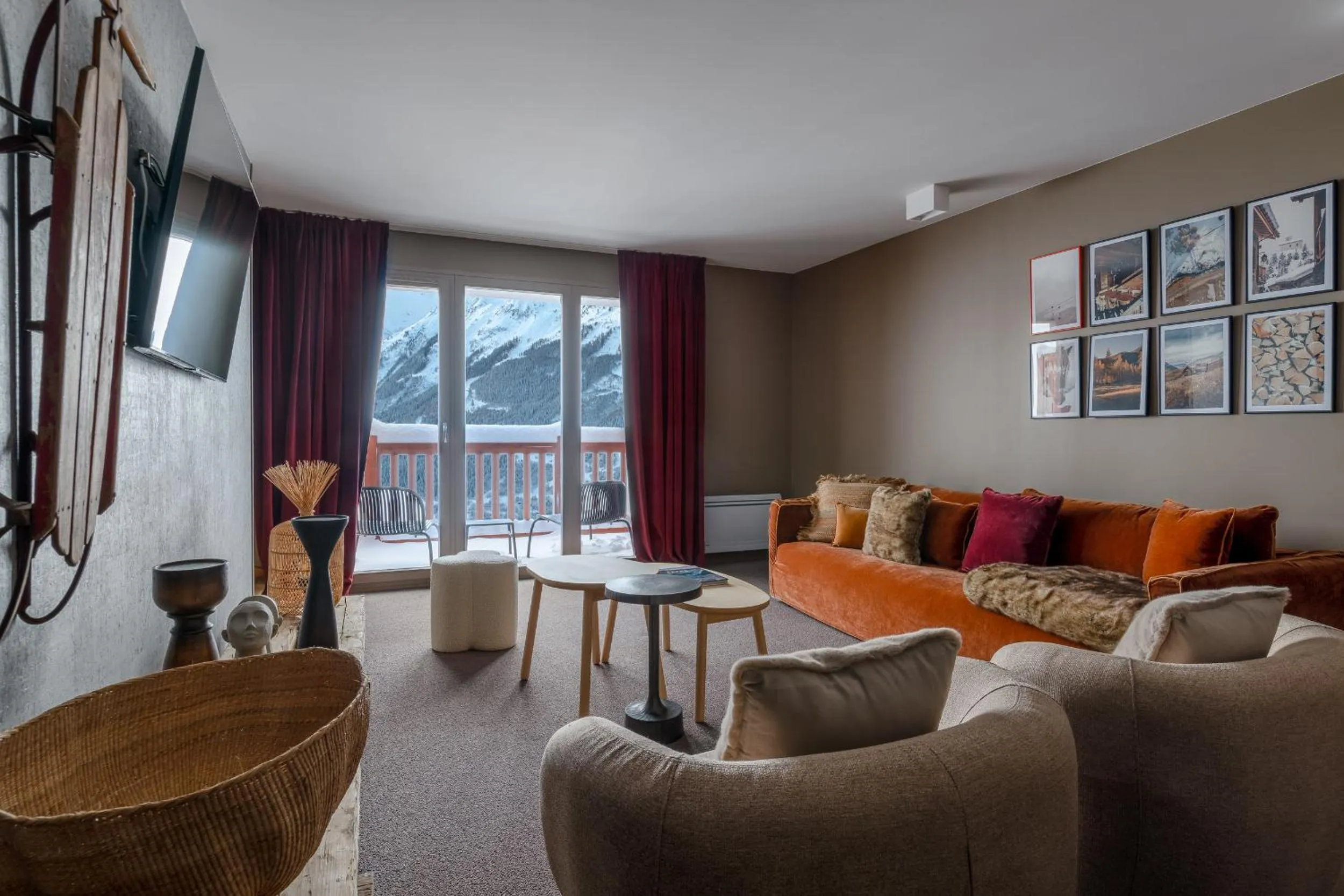 Living room in ILY Hotels & Spa La Rosiere