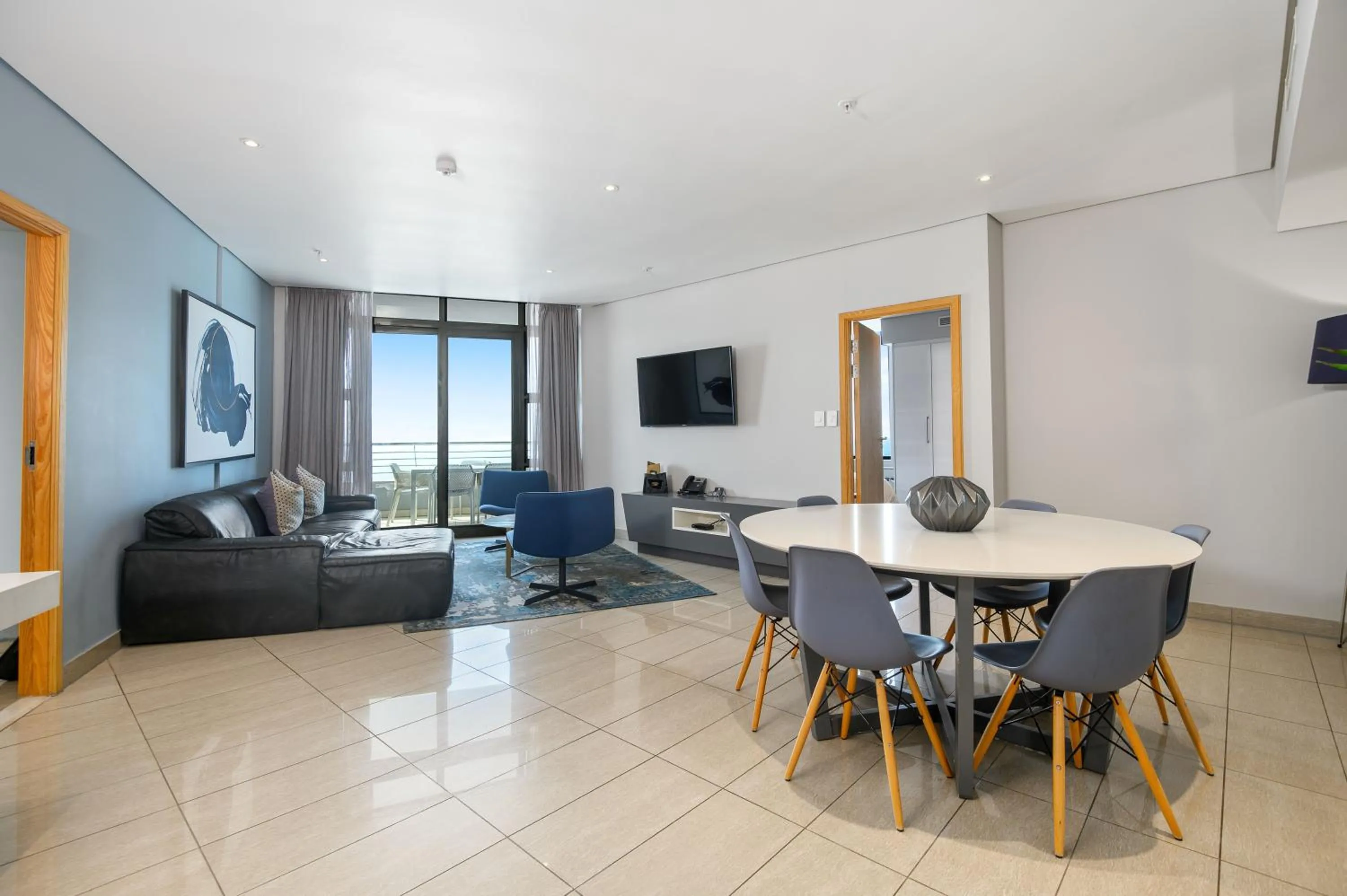 Living room in The Capital Pearls Hotel