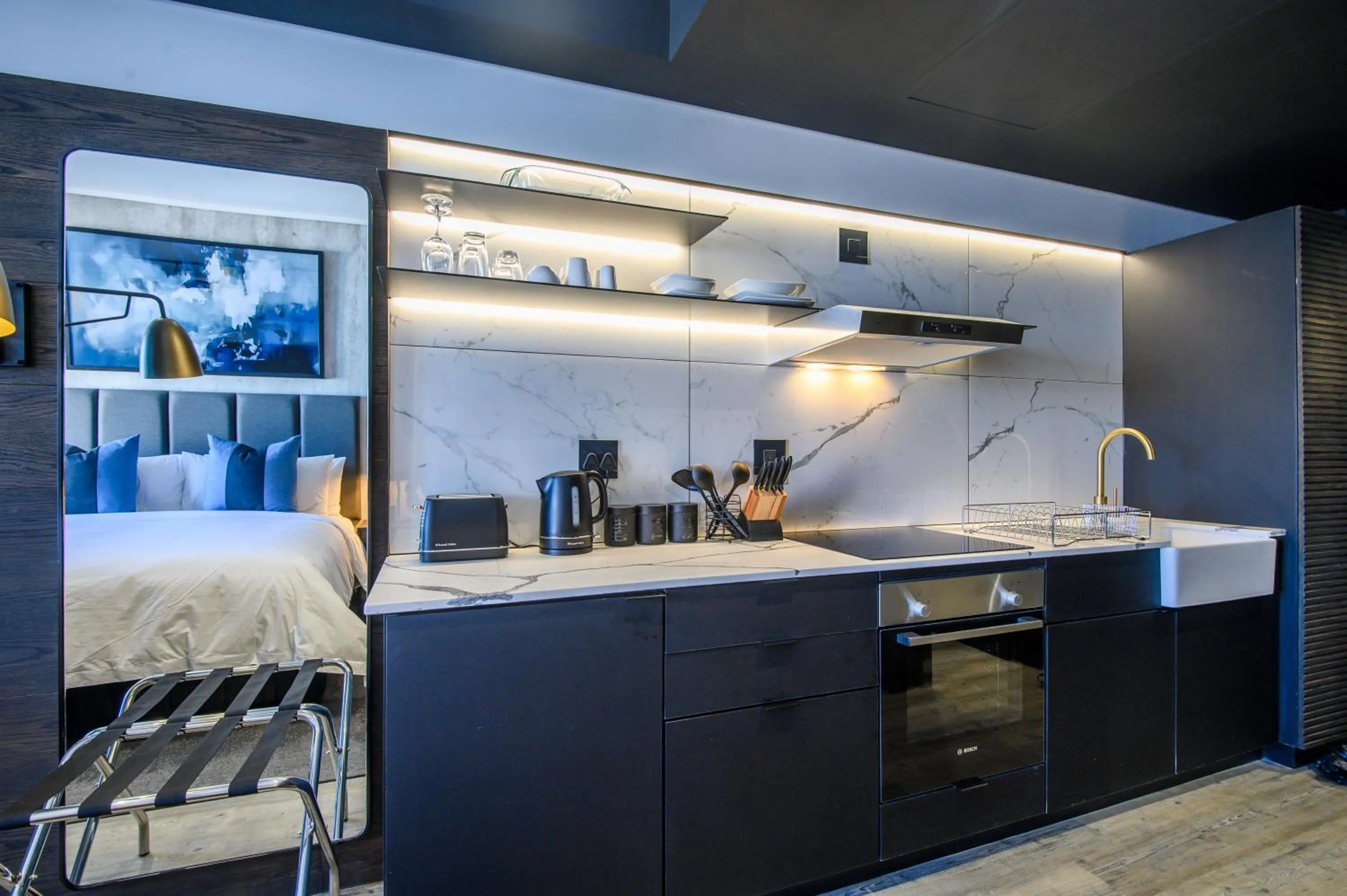 kitchen in The Capital Pearls Hotel