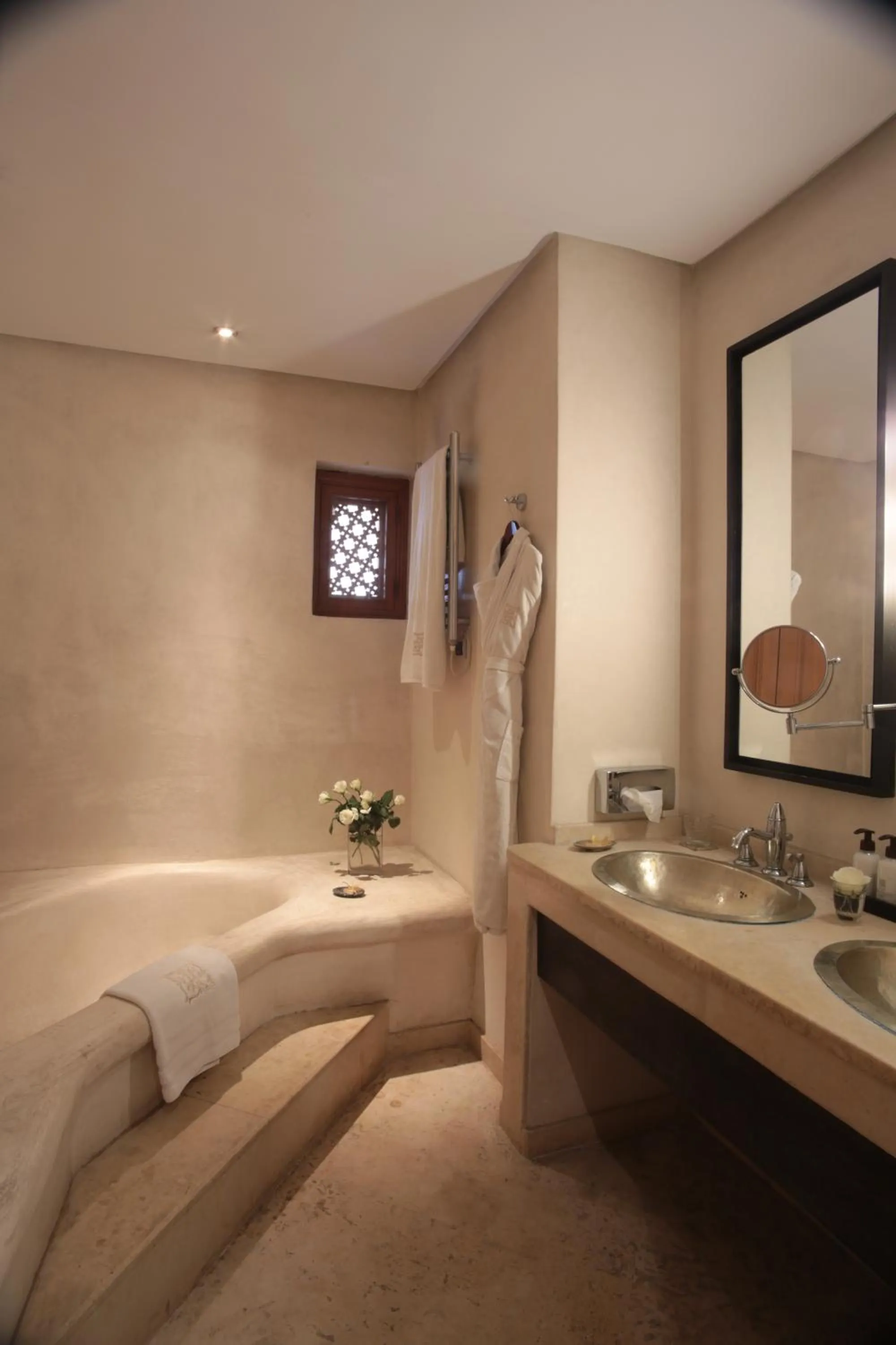 Bathroom in Le Riad Villa Blanche