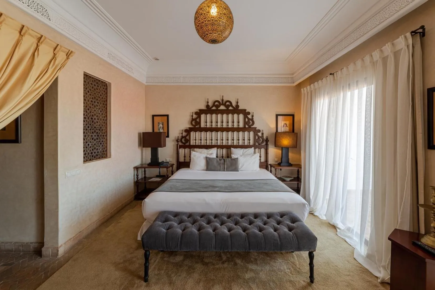Sea view, Bed in Le Riad Villa Blanche