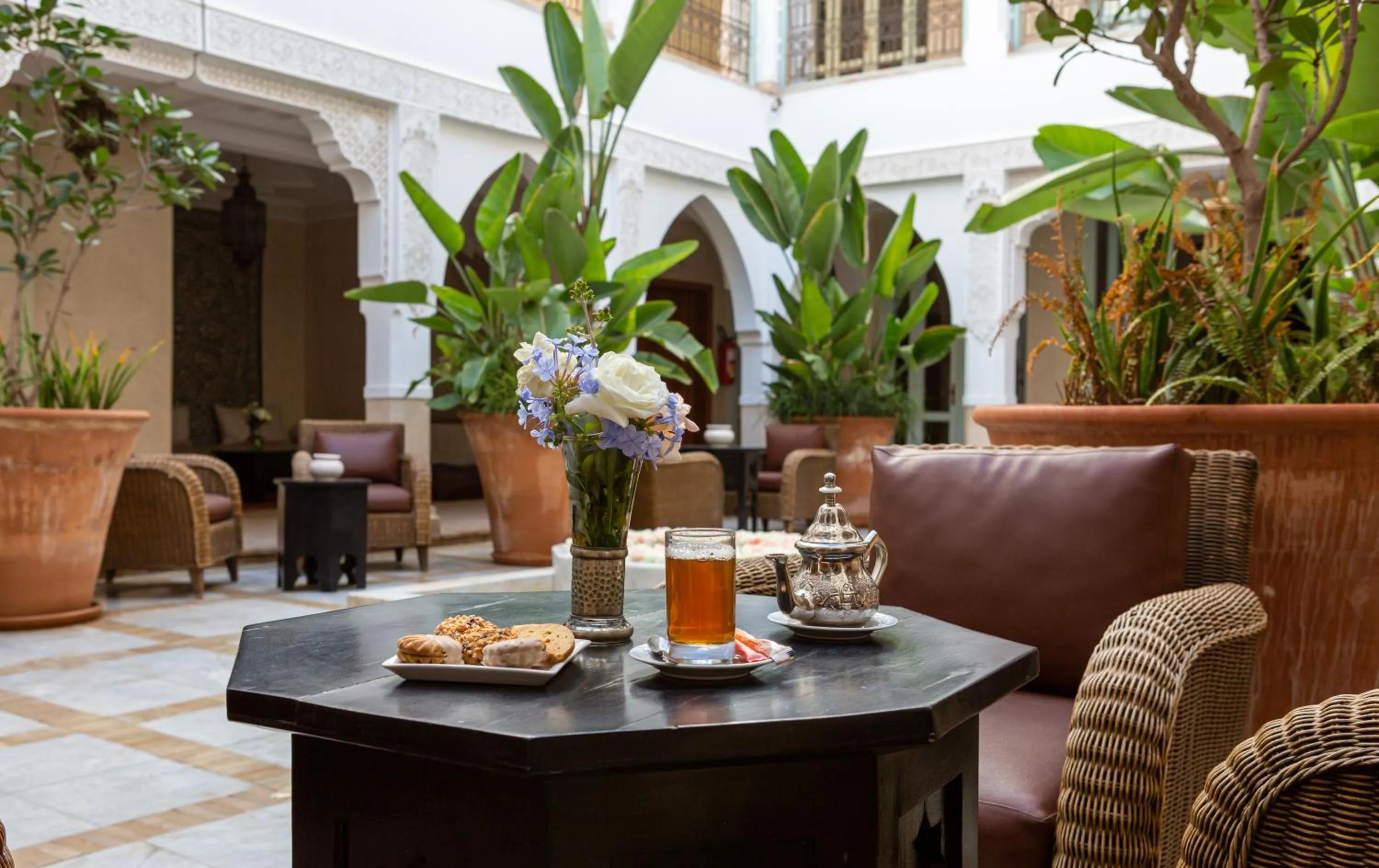 Property building in Le Riad Villa Blanche