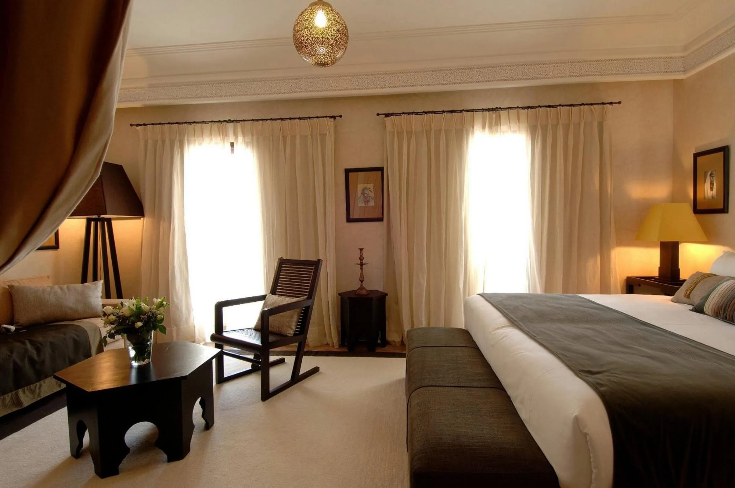 Photo of the whole room, Bed in Le Riad Villa Blanche