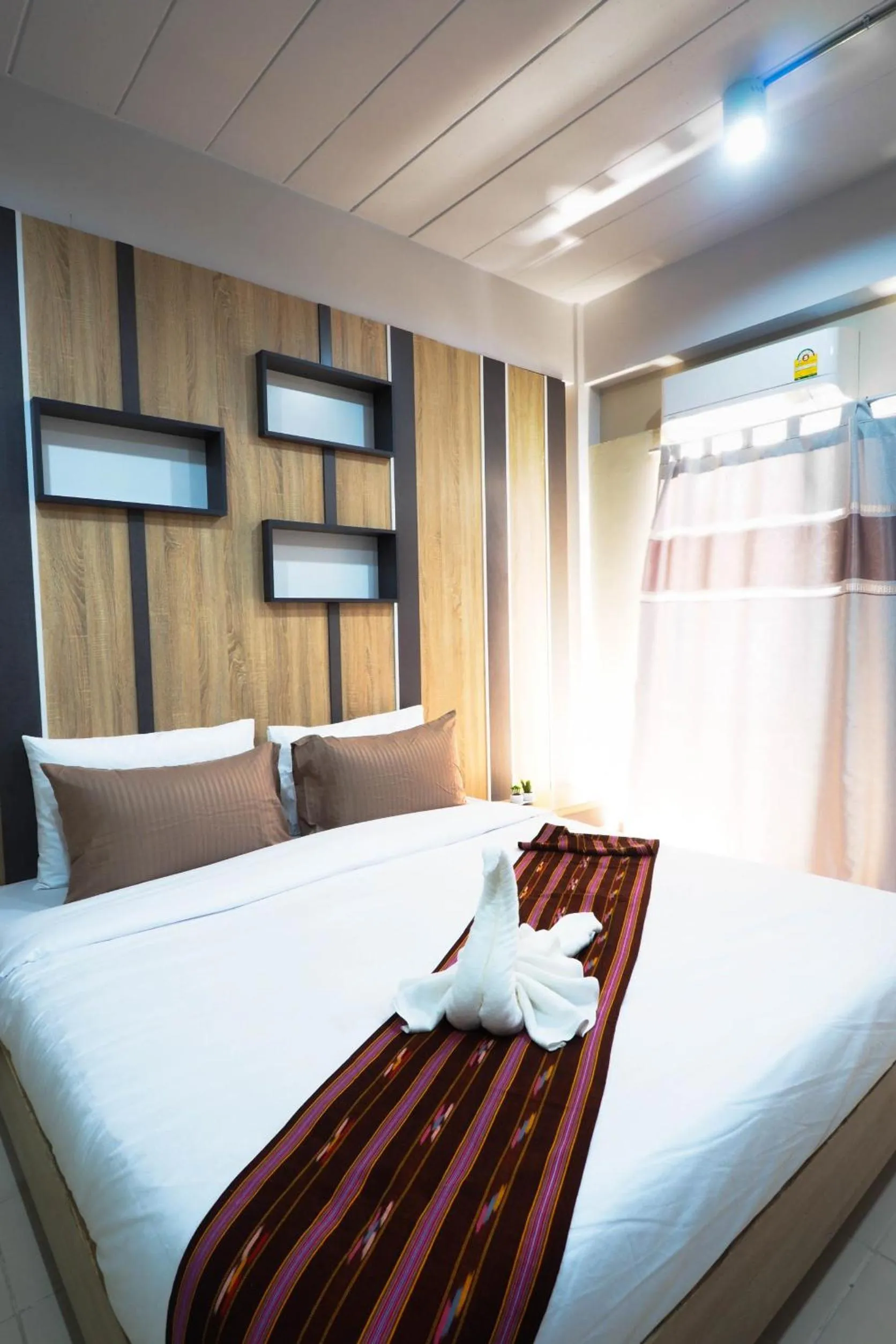 Bedroom, Bed in Supreme Place SHA Plus