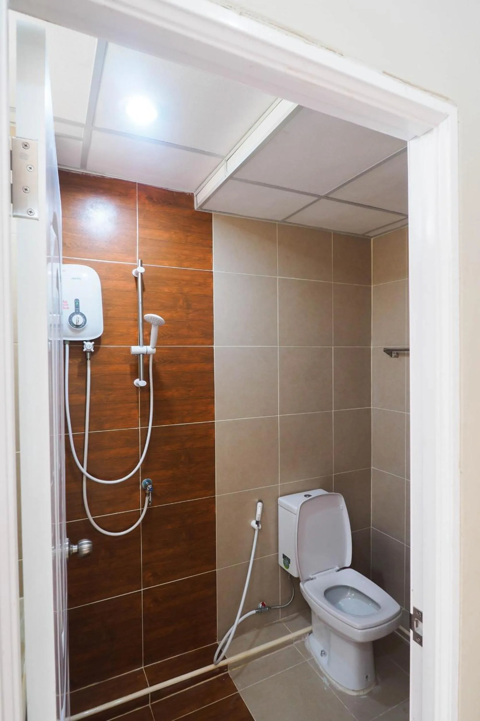 Shower in Supreme Place SHA Plus