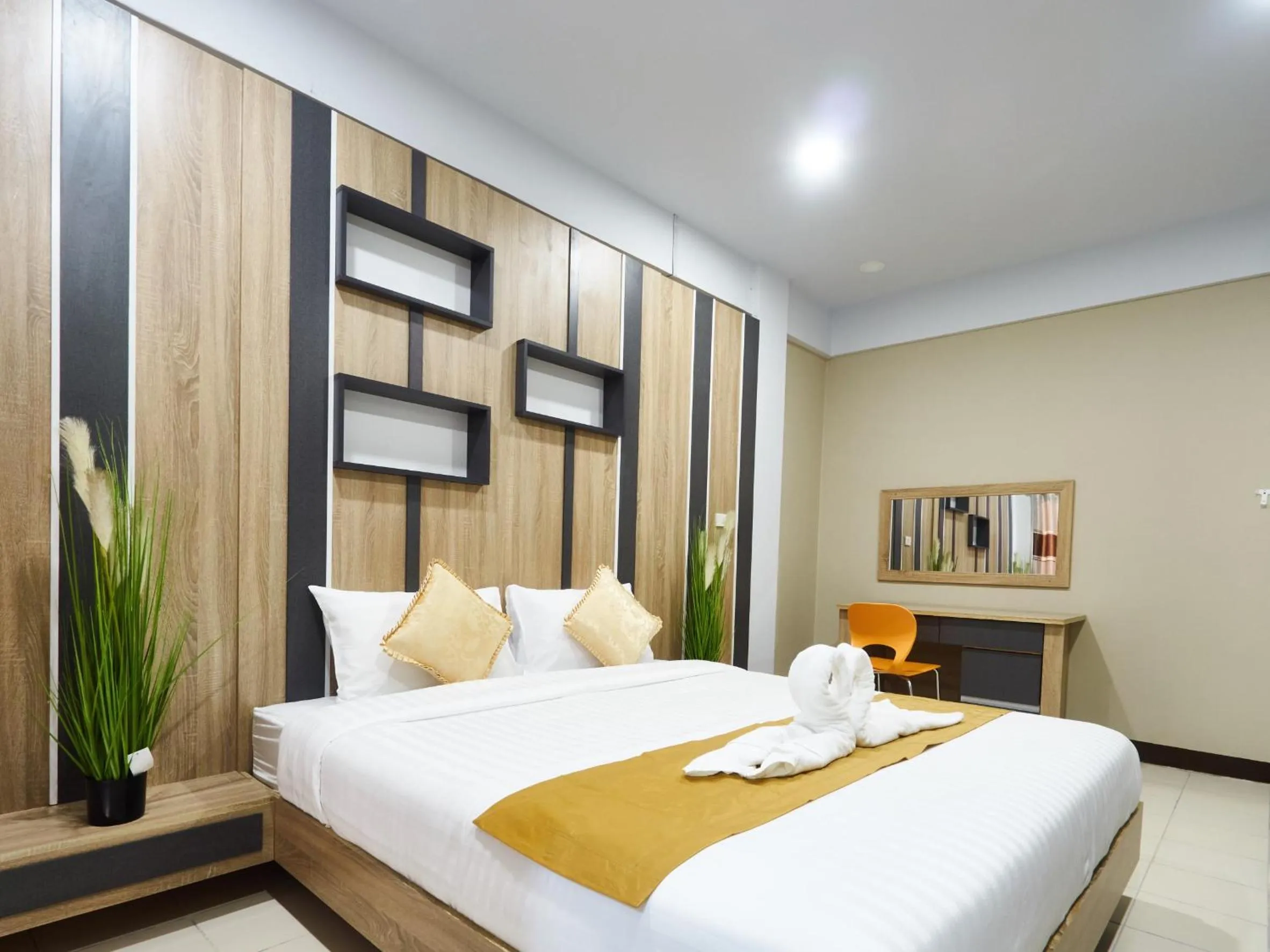 Bedroom, Bed in Supreme Place SHA Plus