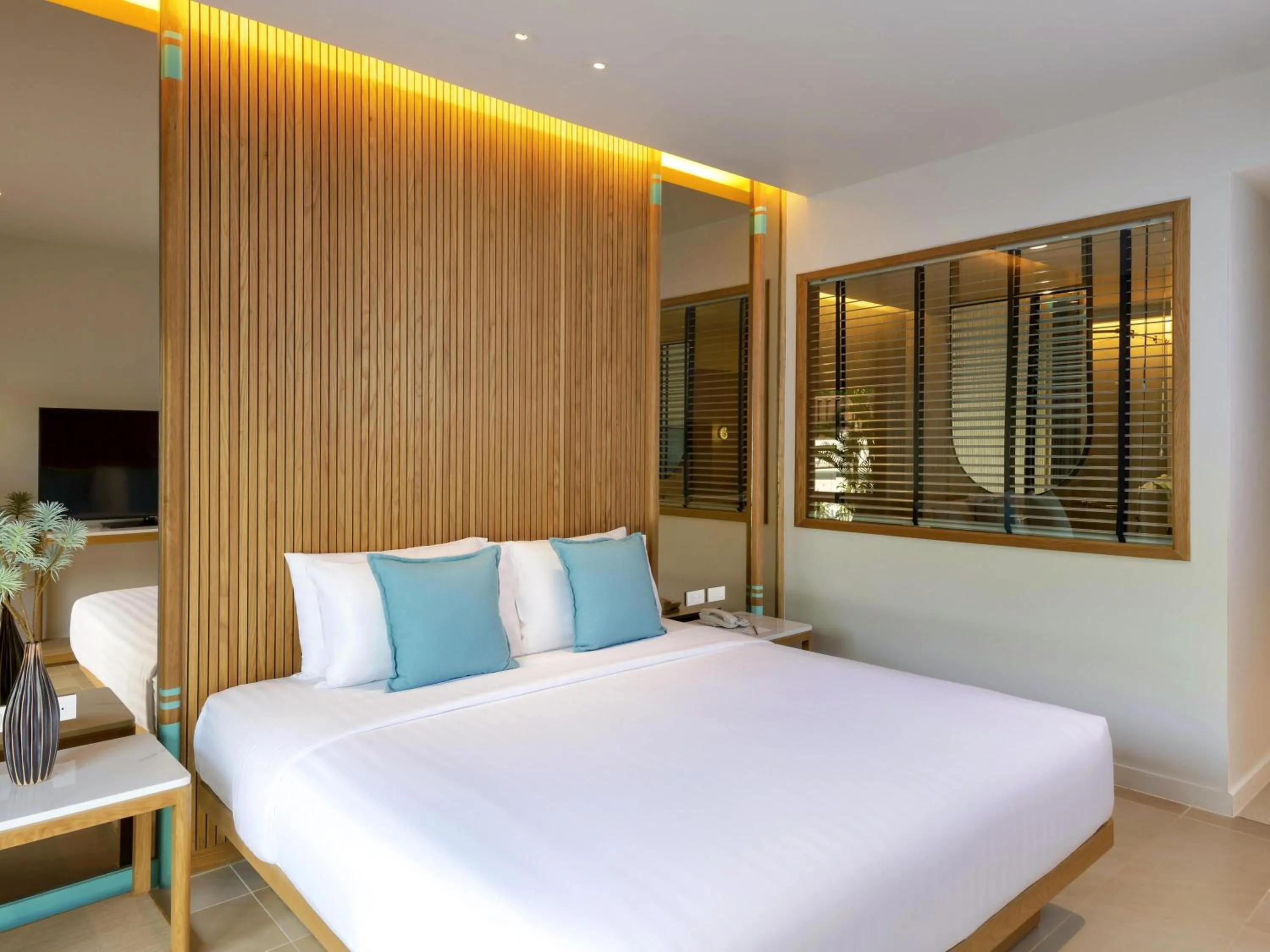 Bedroom, Bed in Novotel Rayong Rim Pae Resort