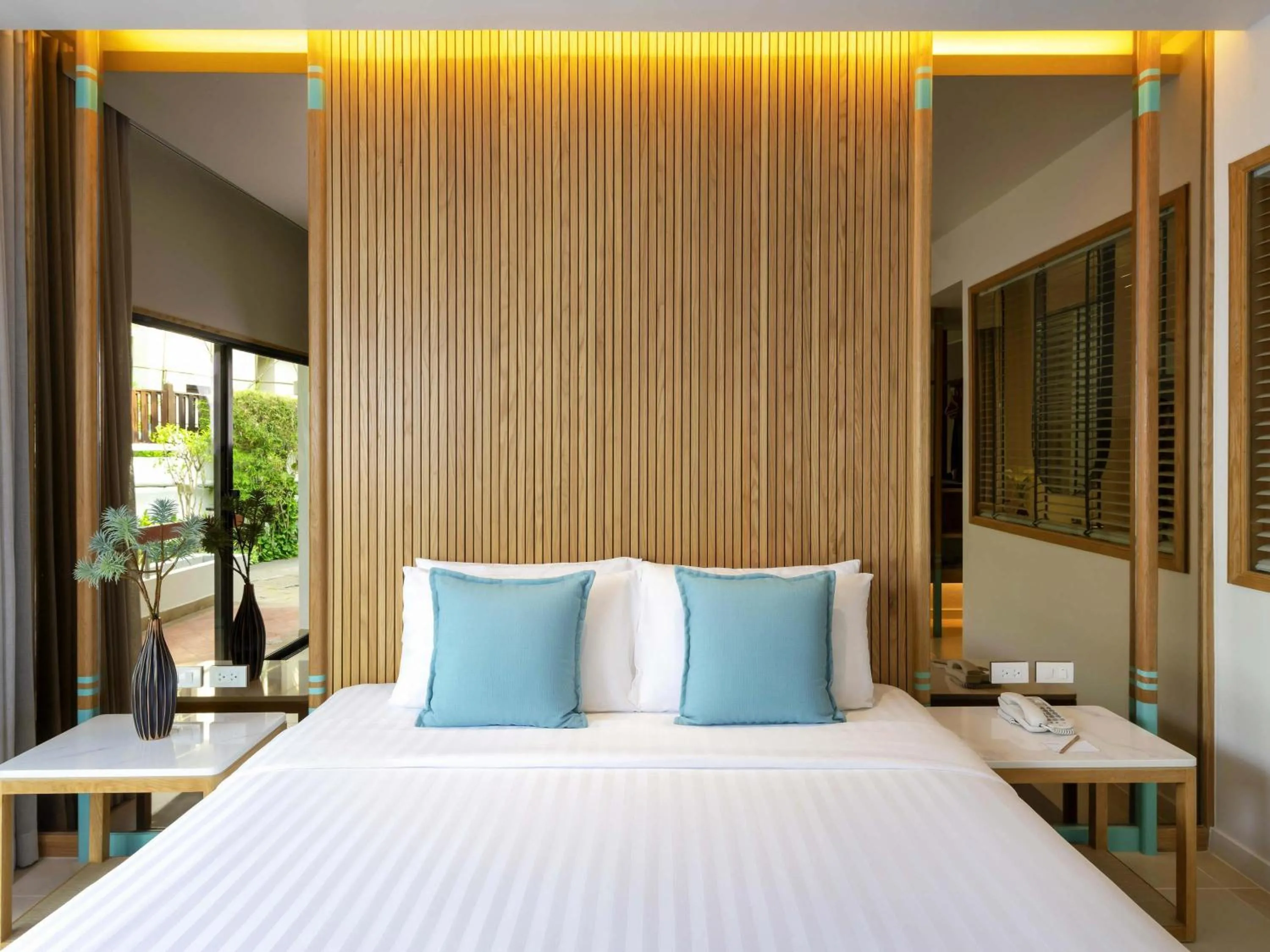 Bedroom, Bed in Novotel Rayong Rim Pae Resort