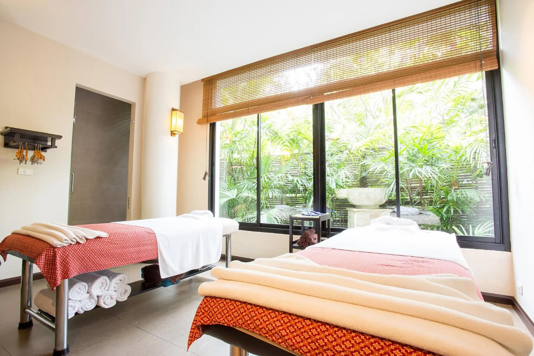 Spa and wellness centre/facilities, Bed in Novotel Rayong Rim Pae Resort