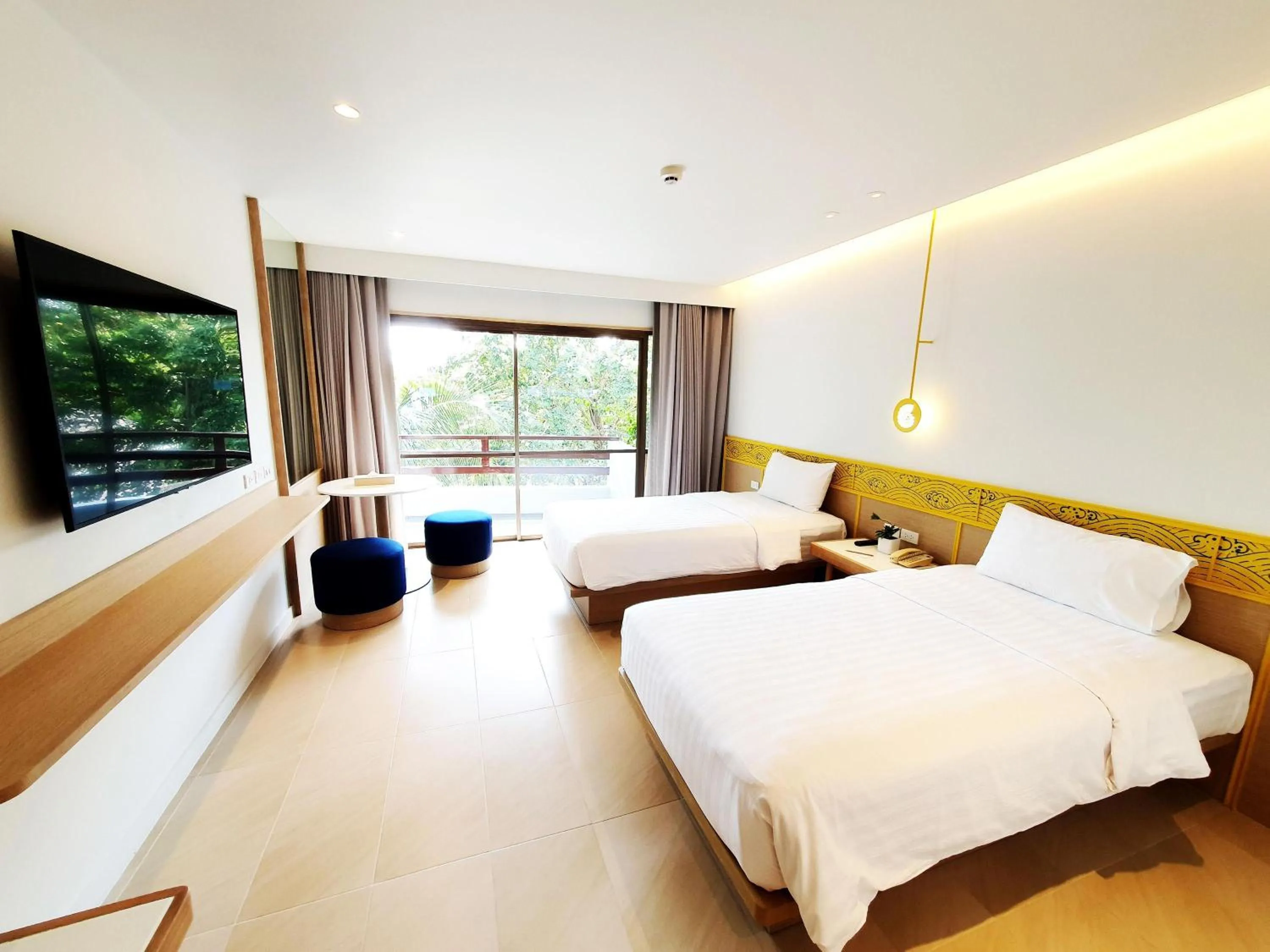Bedroom, Bed in Novotel Rayong Rim Pae Resort