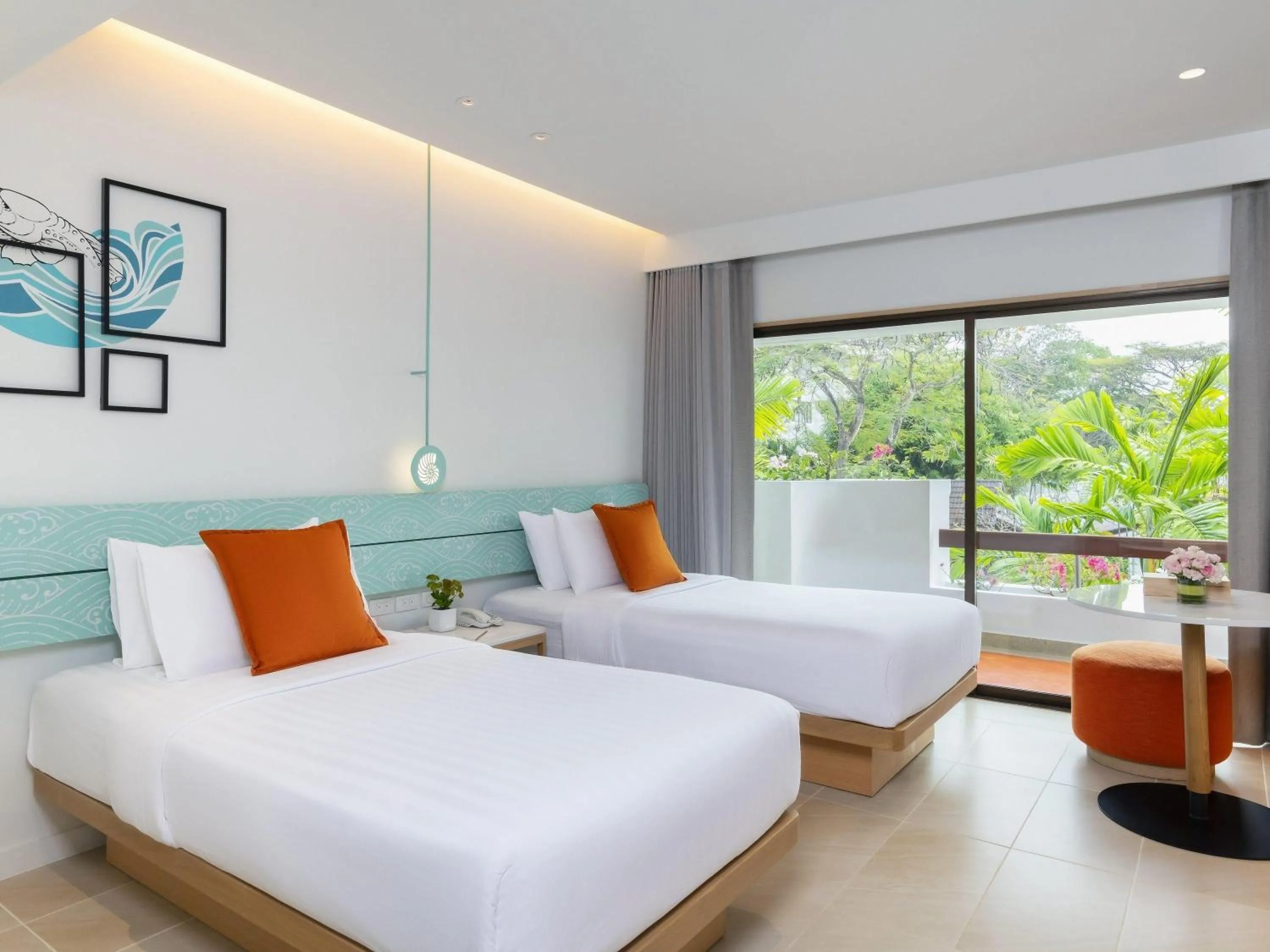 Bedroom, Bed in Novotel Rayong Rim Pae Resort