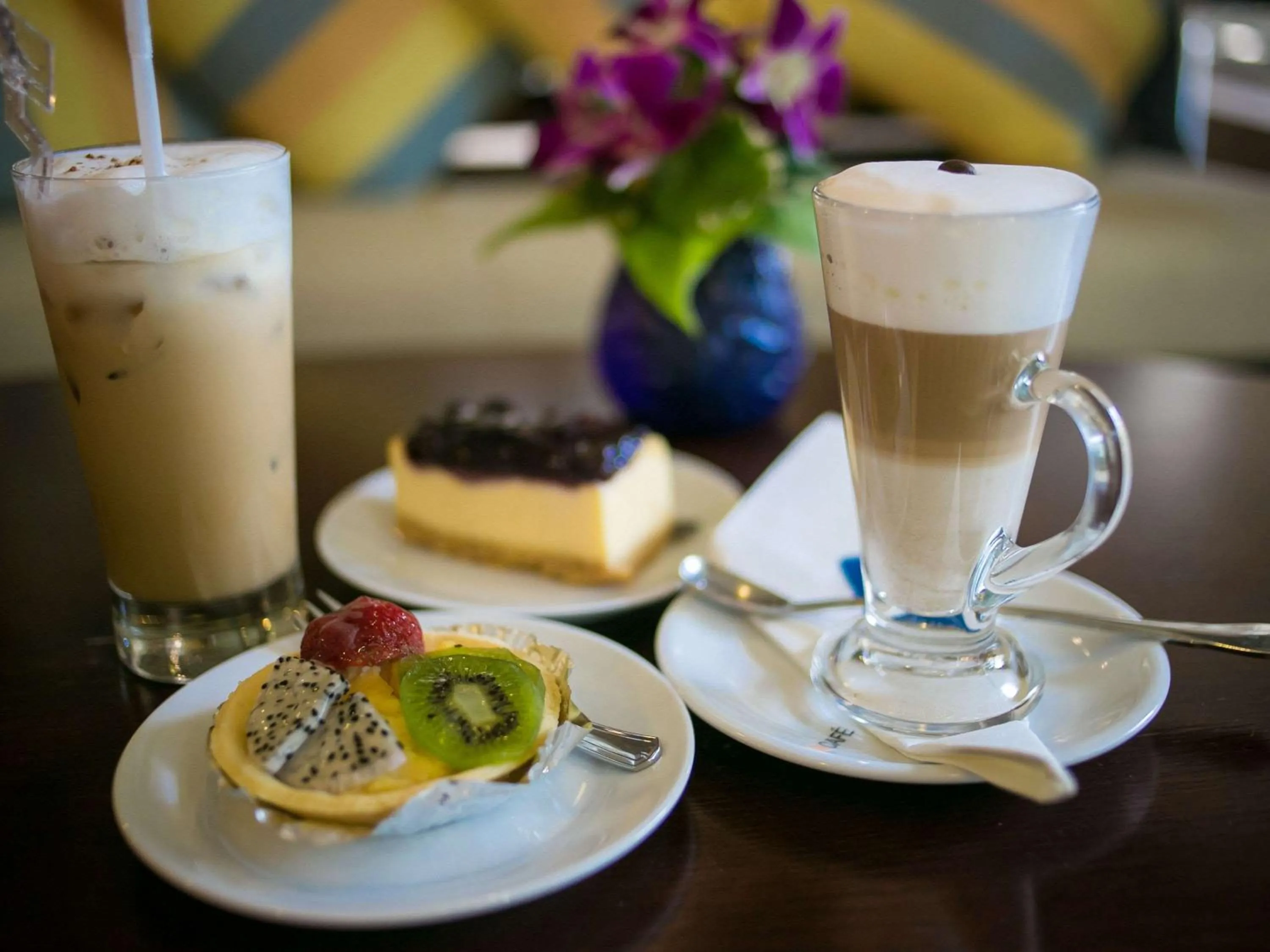 Restaurant/places to eat in Novotel Rayong Rim Pae Resort