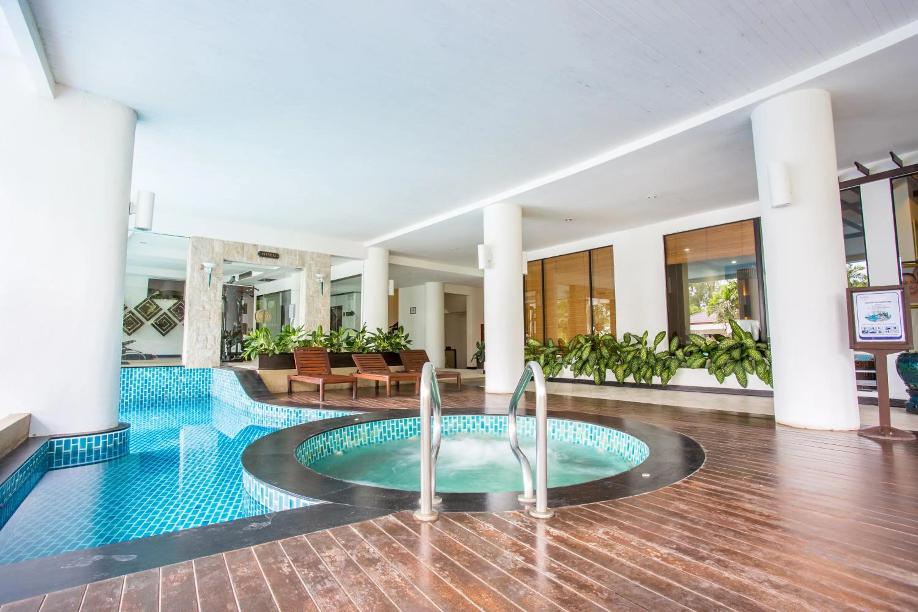 Hot Tub in Novotel Rayong Rim Pae Resort