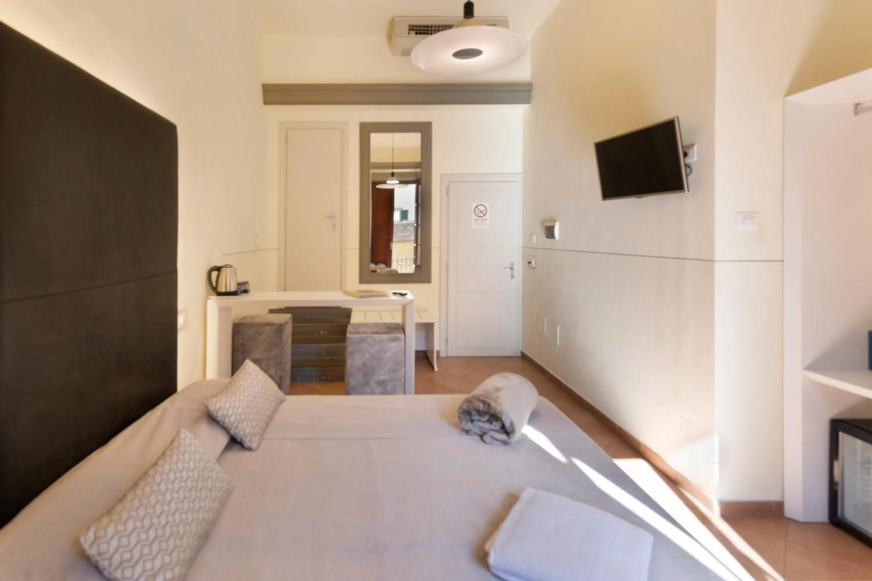 Photo of the whole room, Bed in B&B Soggiorno Battistero