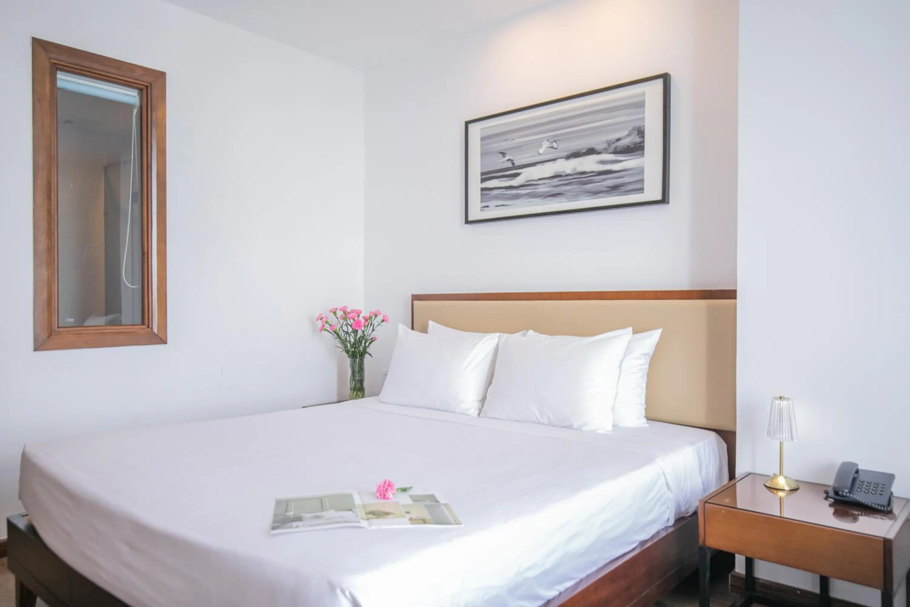 Bed in Ritzy Boutique Hotel Da Nang Beach