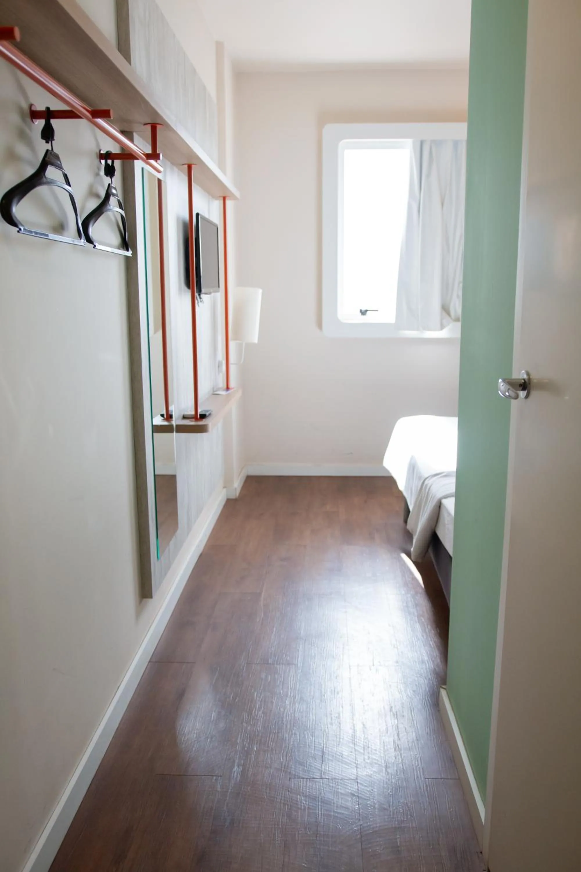 Photo of the whole room, Bed in ibis budget Muriae