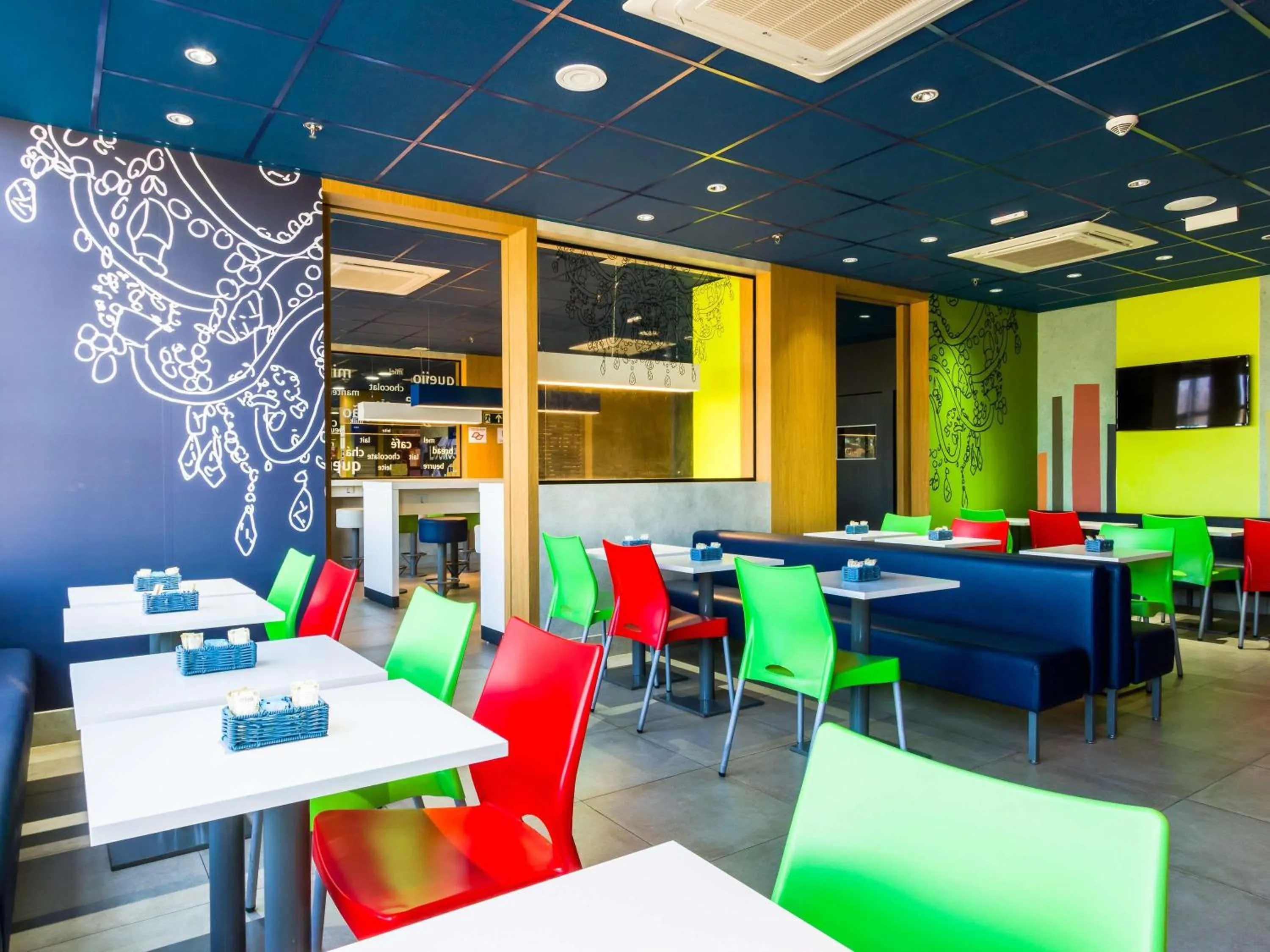 Restaurant/places to eat in ibis budget Sao Jose do Rio Preto