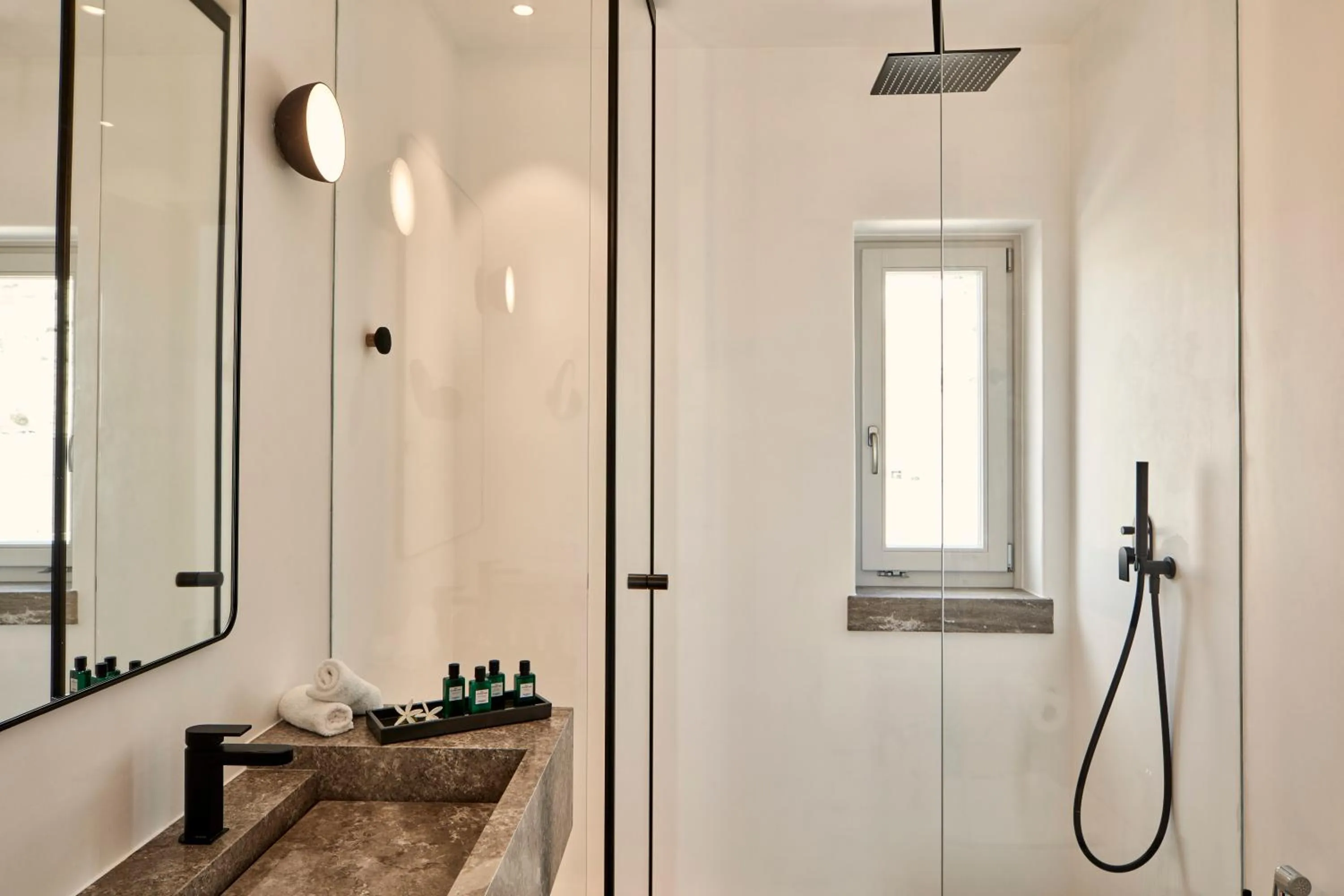 Bathroom in Canaves Epitome - Small Luxury Hotels of the World