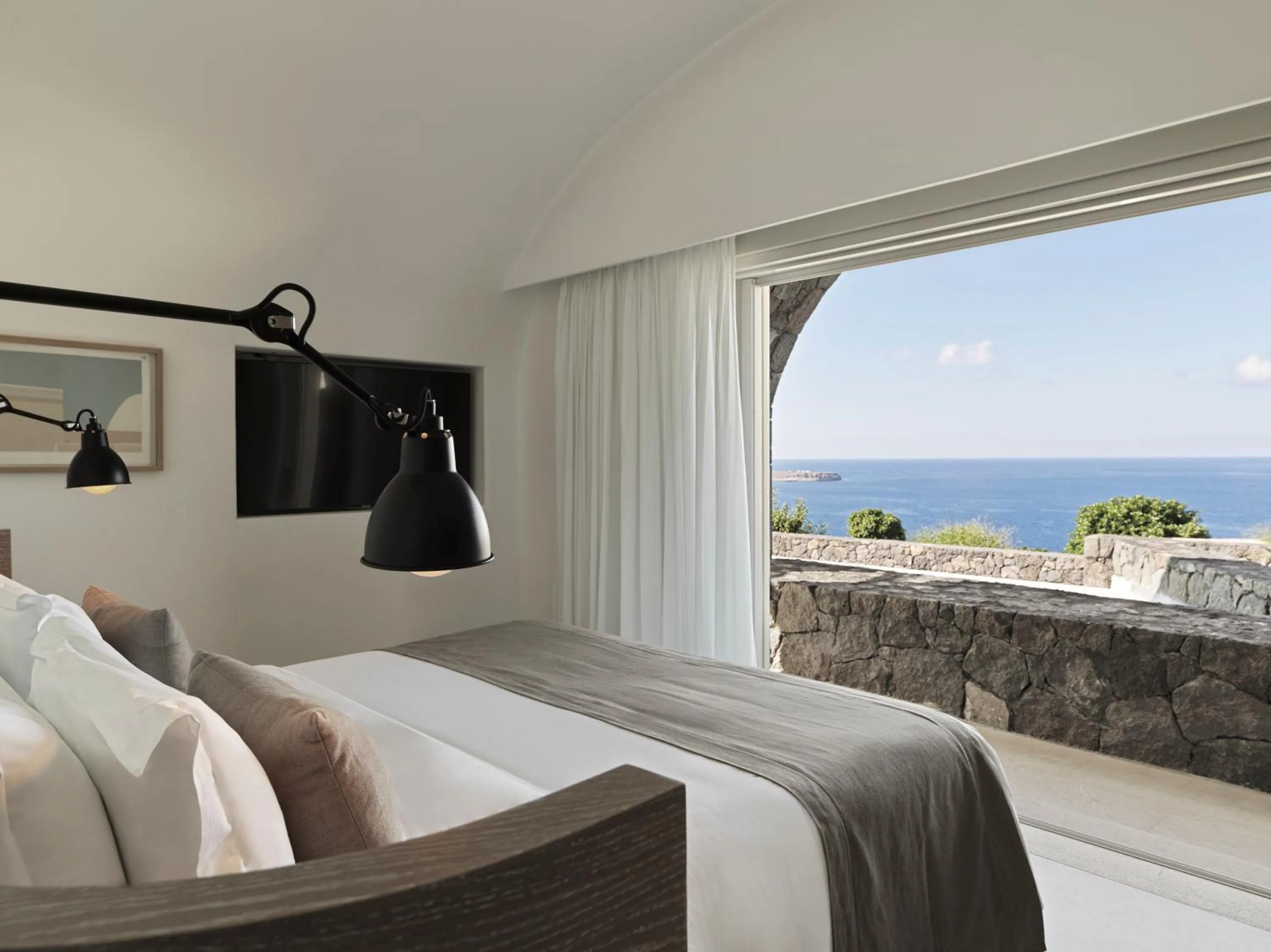 Bed in Canaves Epitome - Small Luxury Hotels of the World